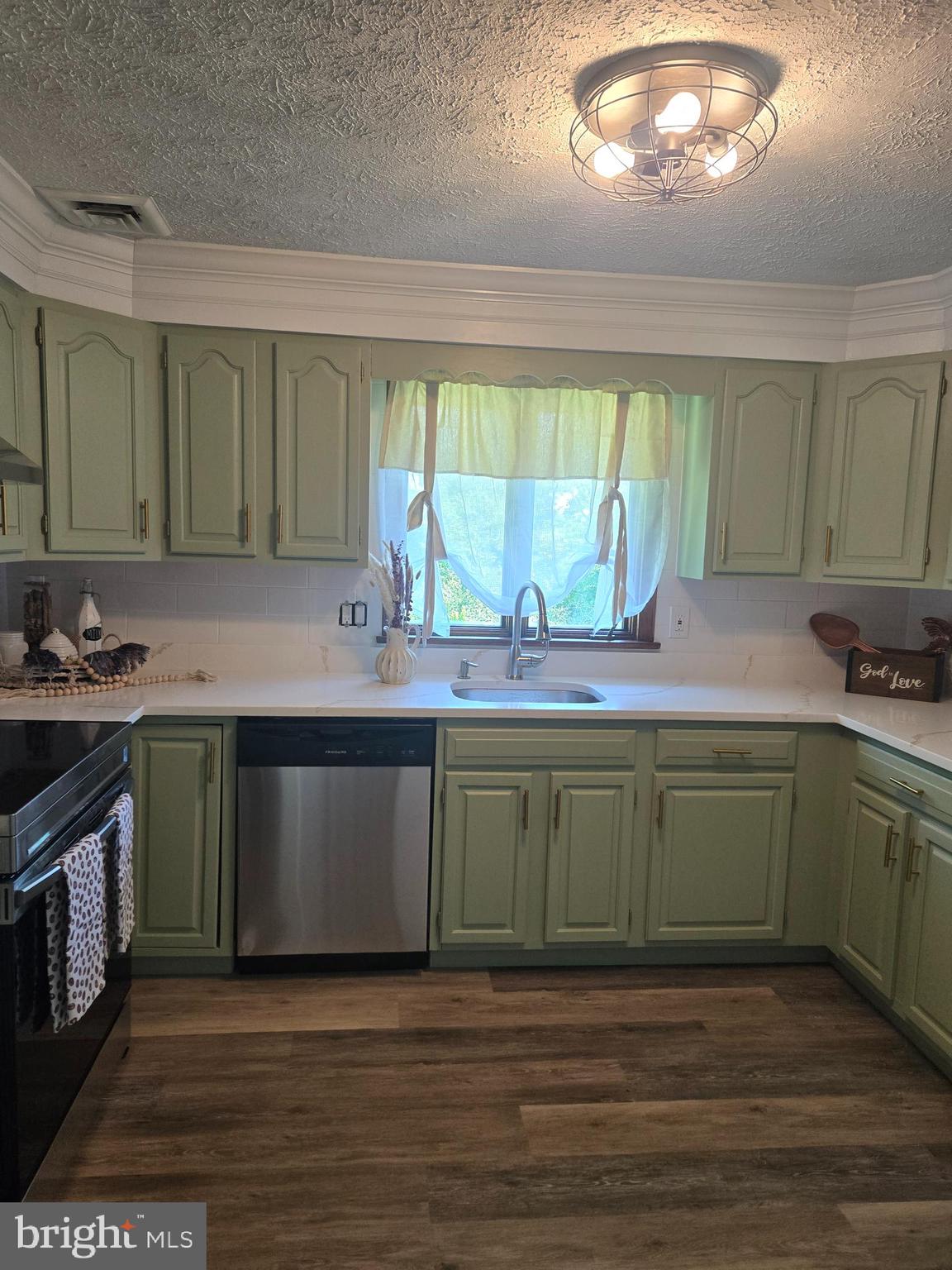 12700 IRONS MOUNTAIN ROAD SE