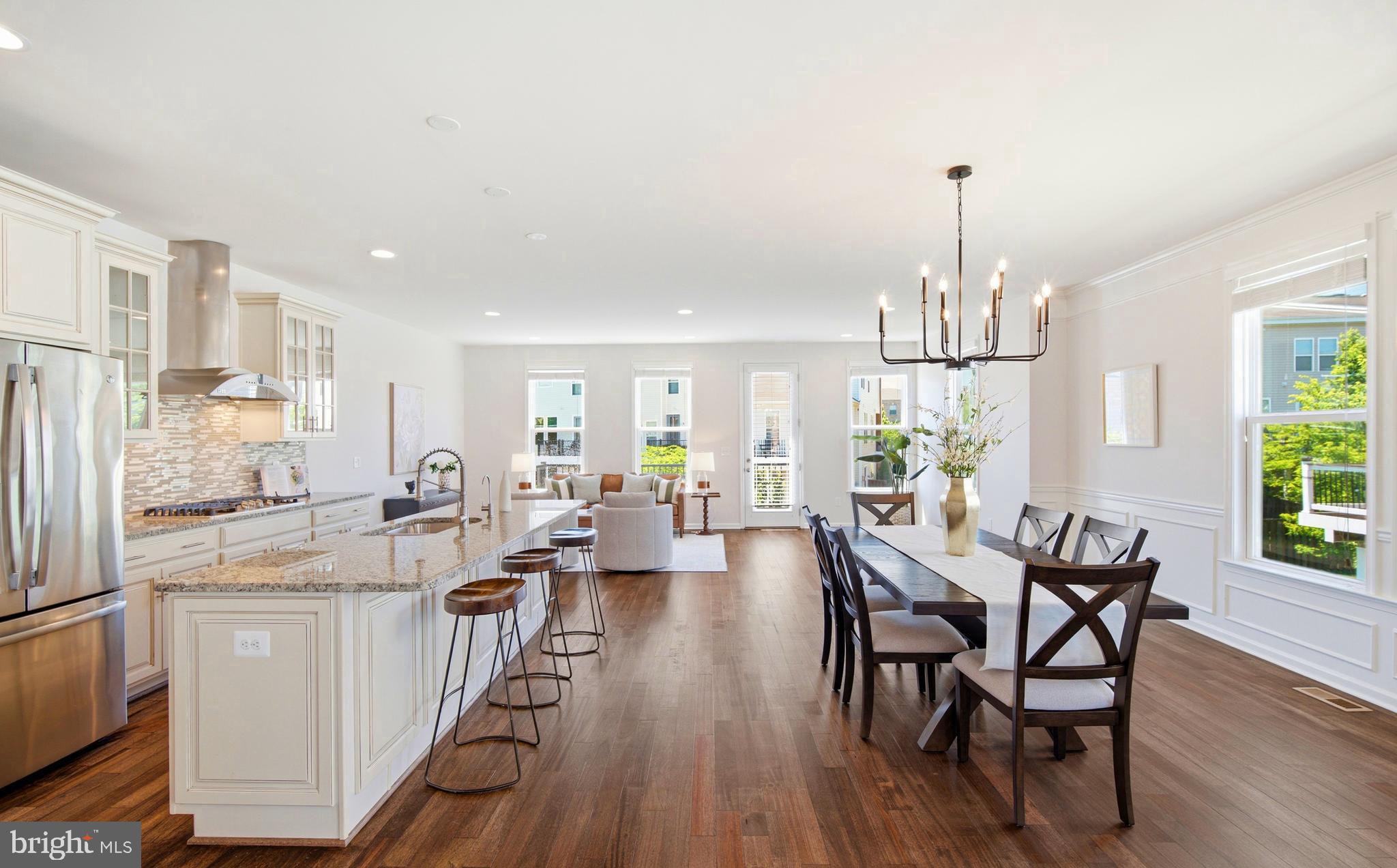 23489 EPPERSON SQUARE