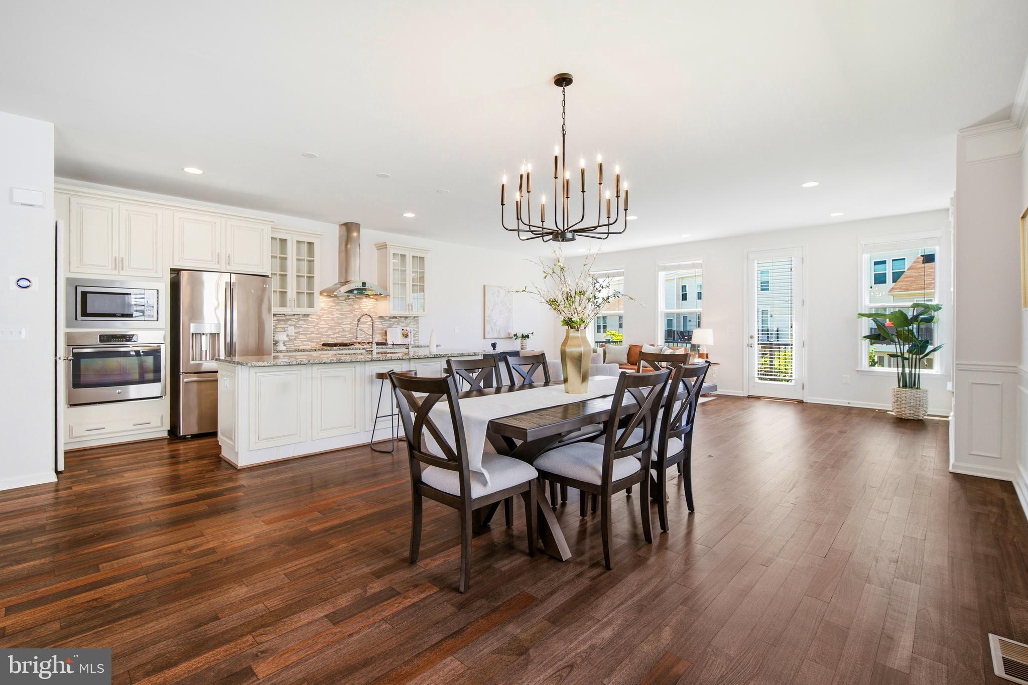 23489 EPPERSON SQUARE