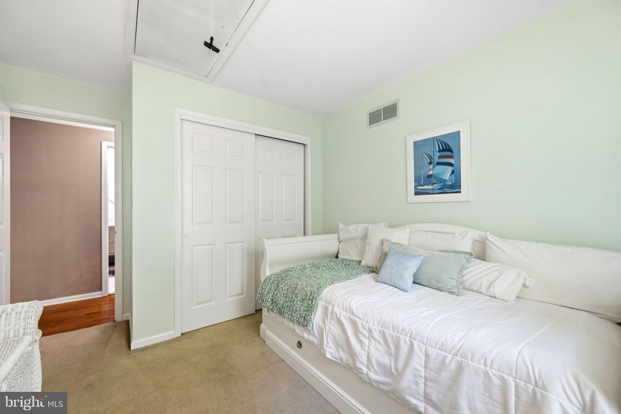 UWCHLAN HUNT - Residential