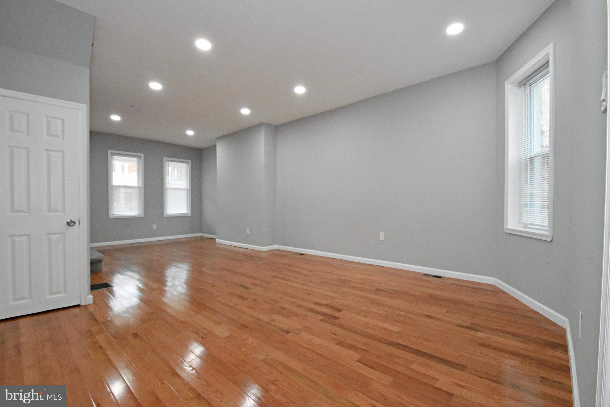 PORT RICHMOND - Residential