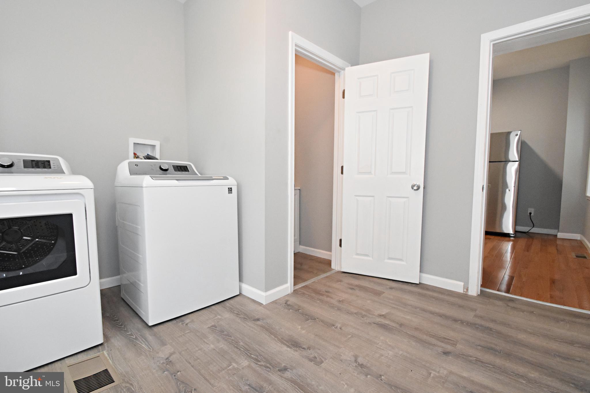 PORT RICHMOND - Residential
