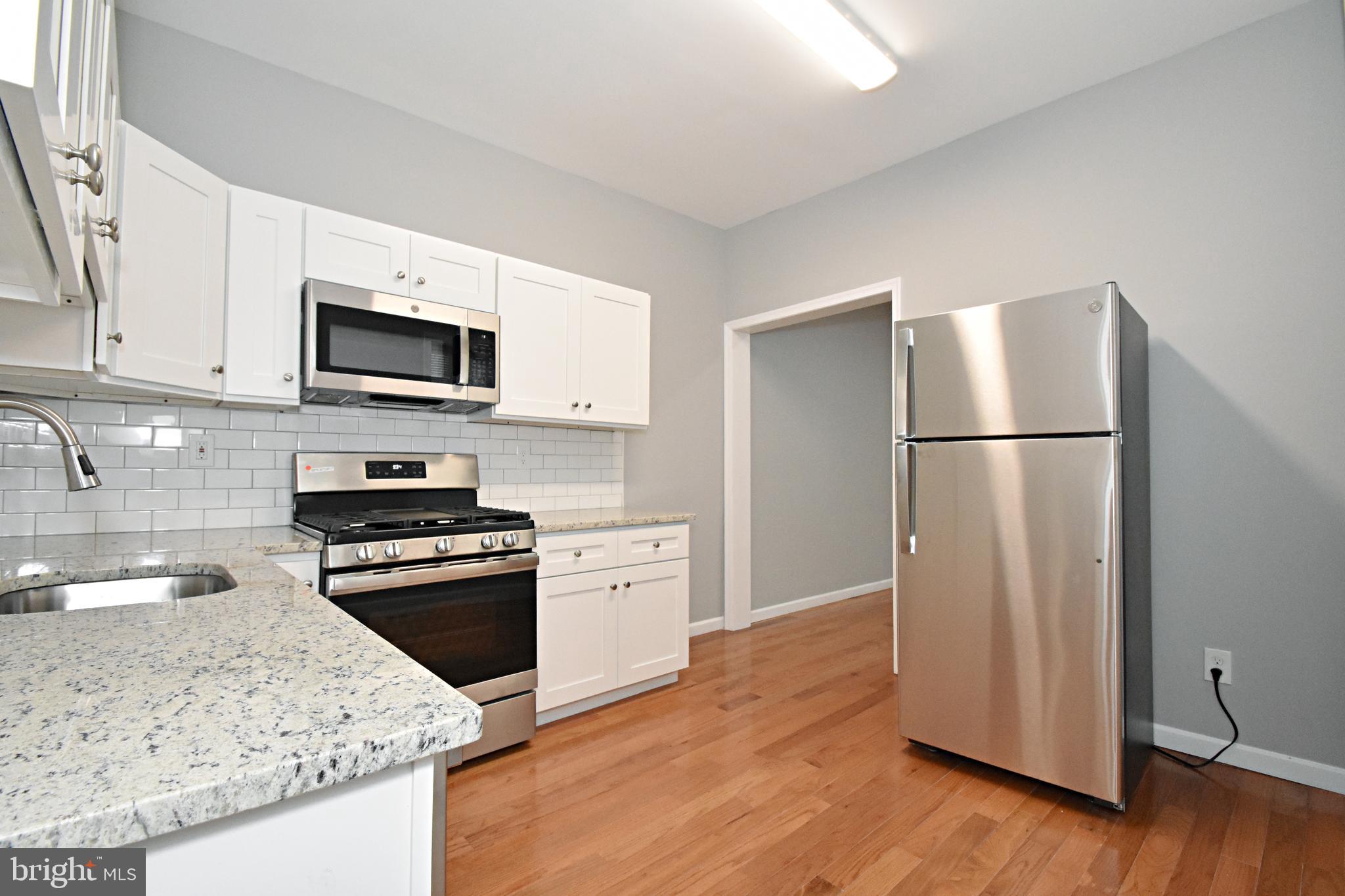 PORT RICHMOND - Residential