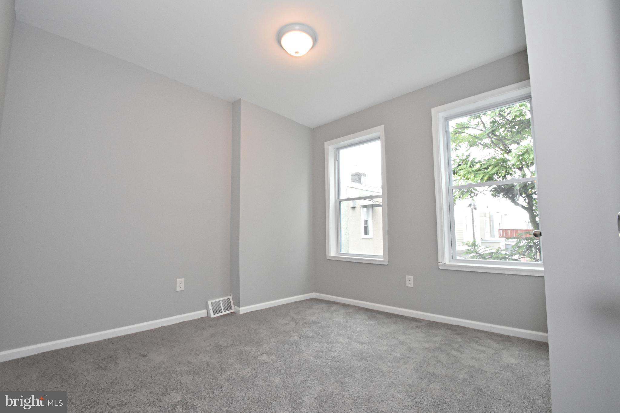 PORT RICHMOND - Residential
