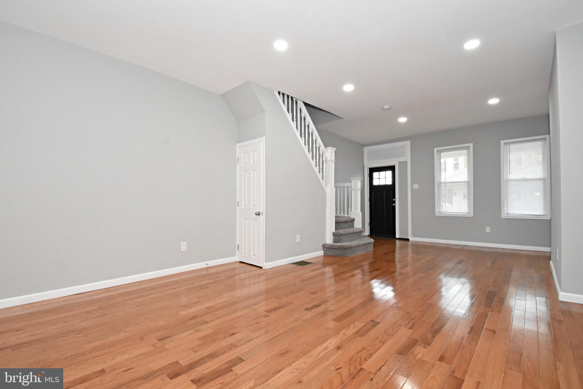 PORT RICHMOND - Residential
