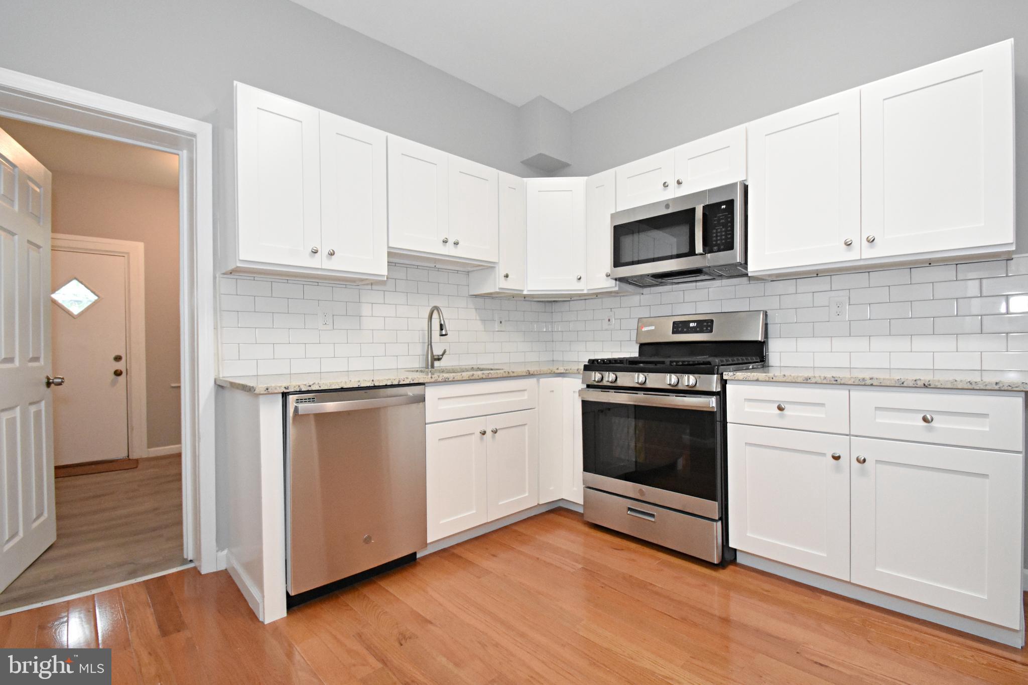 PORT RICHMOND - Residential