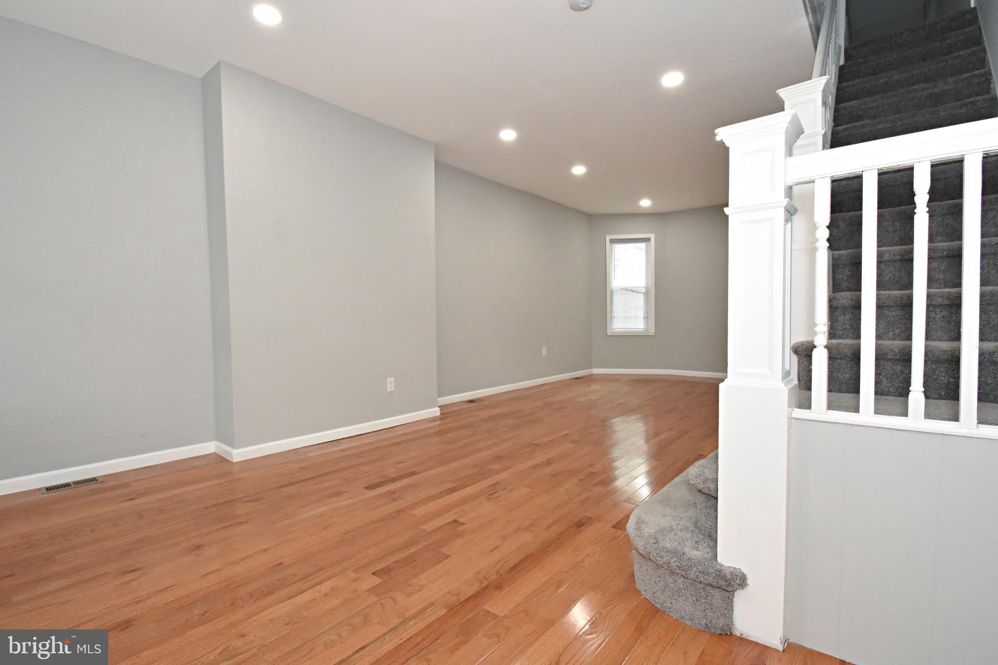 PORT RICHMOND - Residential