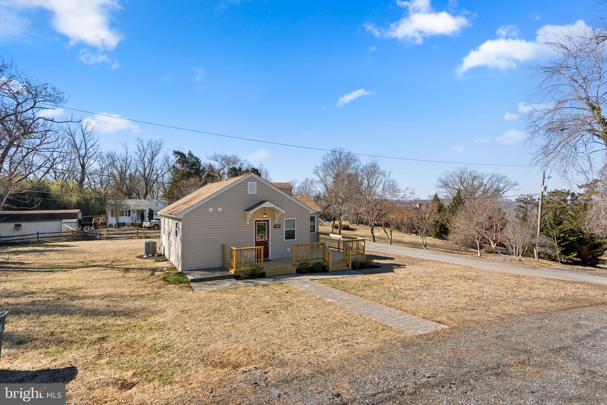 FORT WASHINGTON - Residential