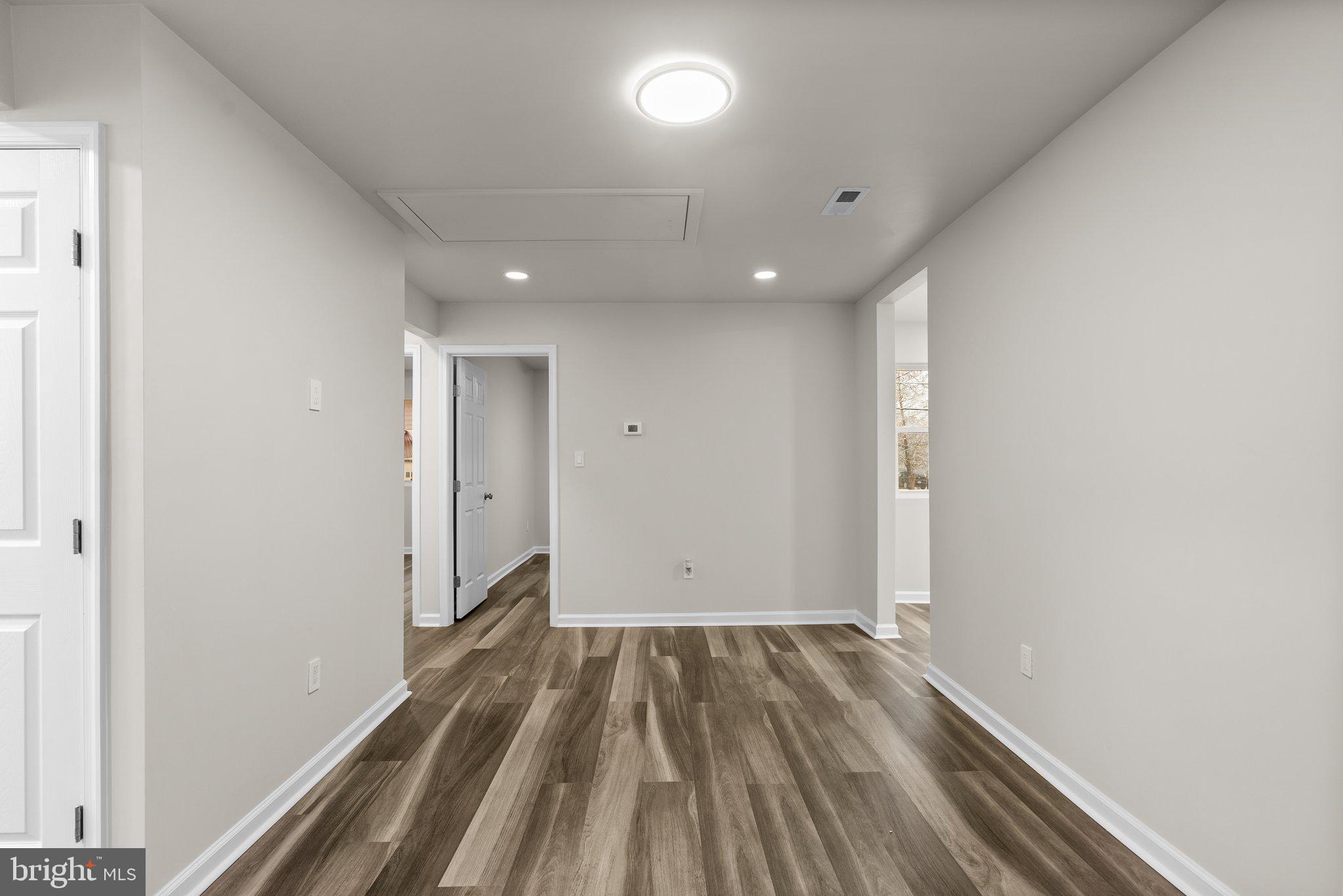 FORT WASHINGTON - Residential