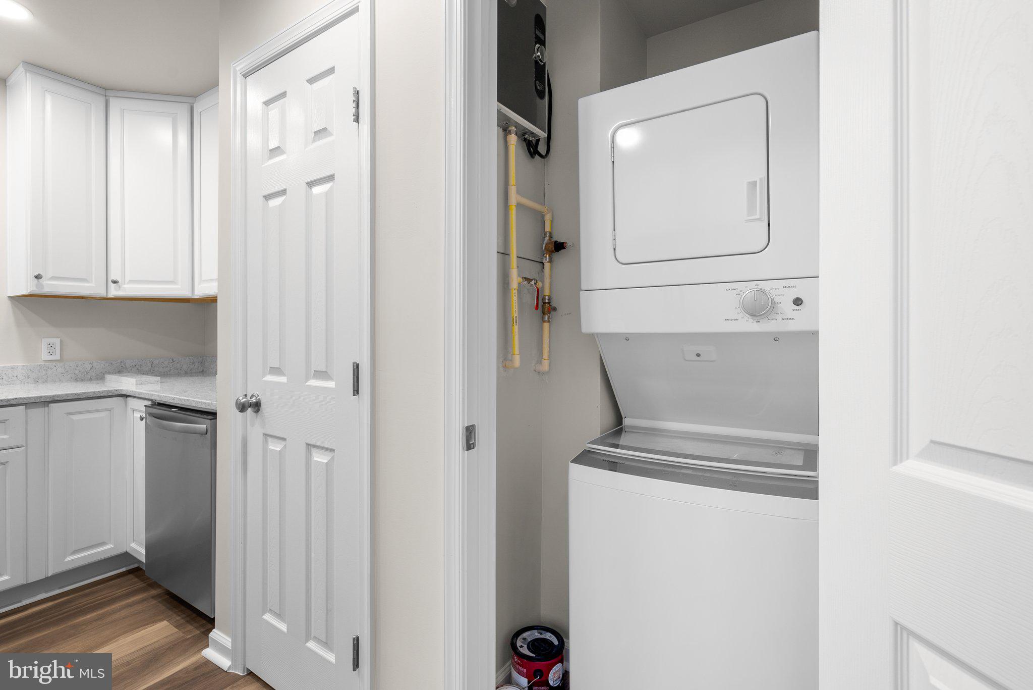 FORT WASHINGTON - Residential