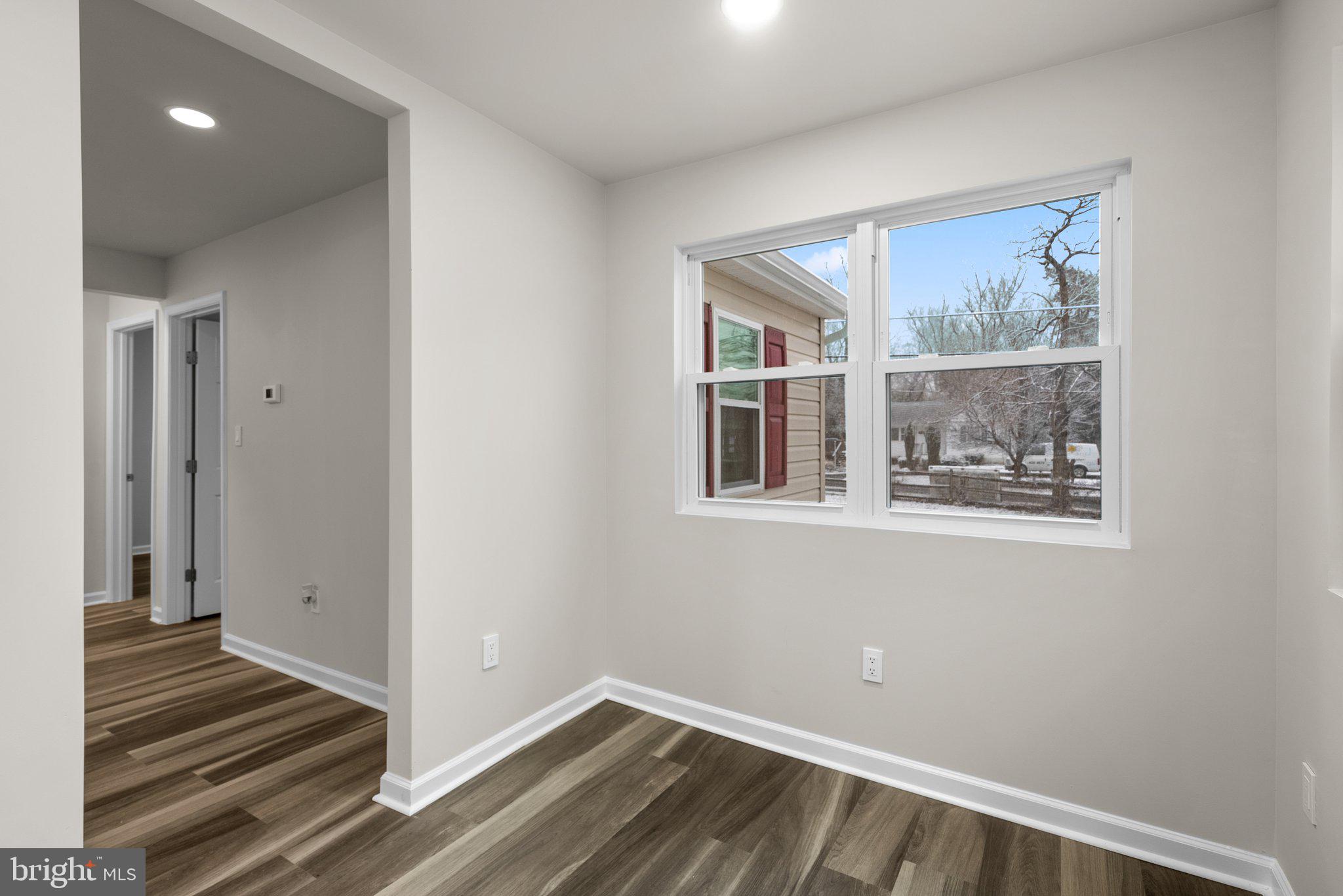 FORT WASHINGTON - Residential