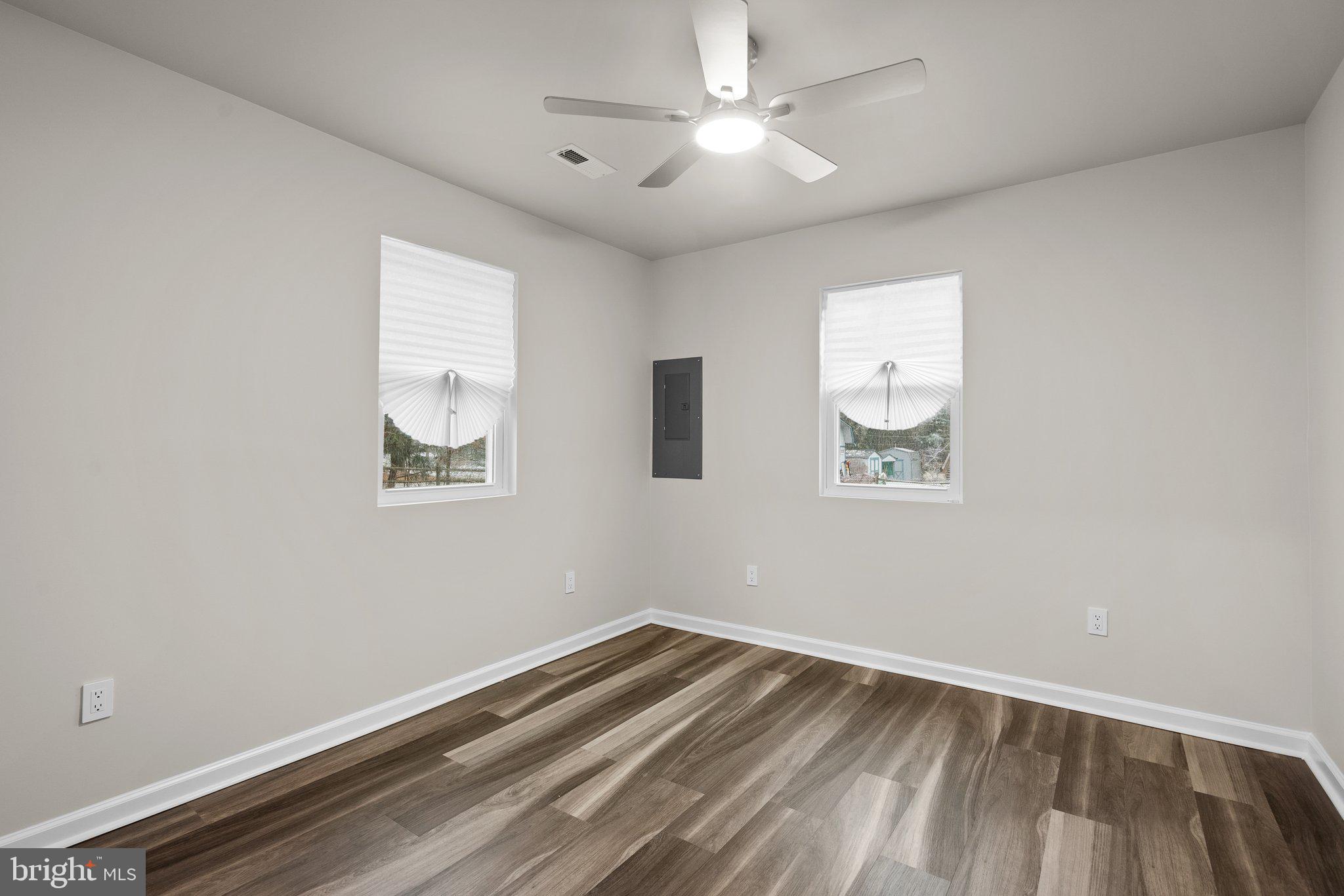 FORT WASHINGTON - Residential