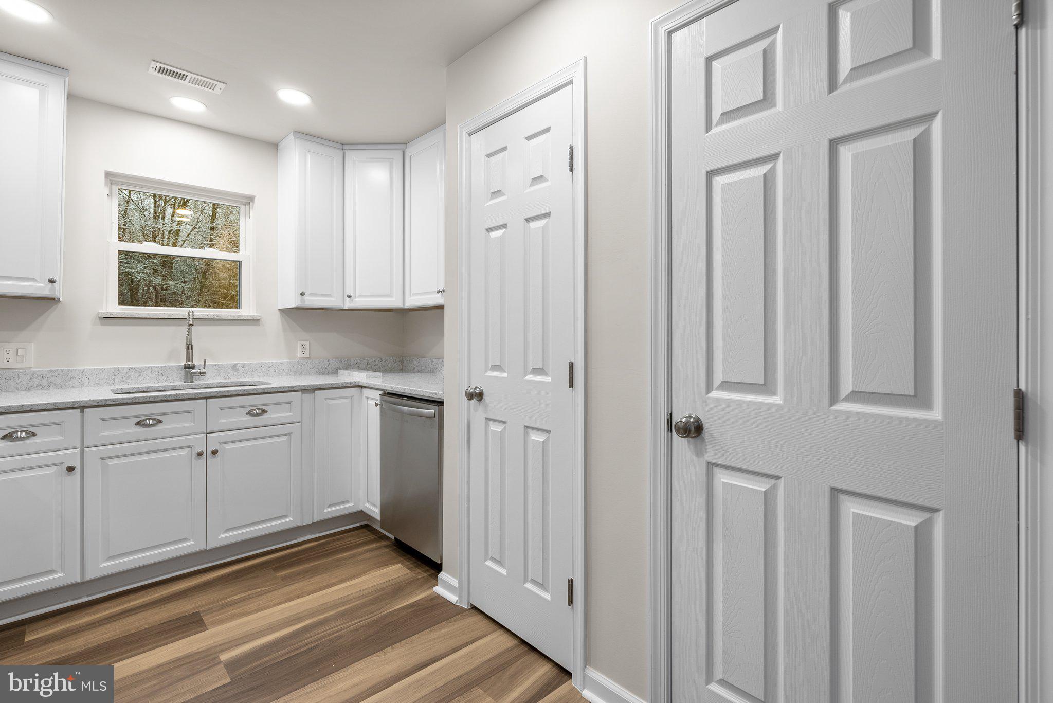 FORT WASHINGTON - Residential