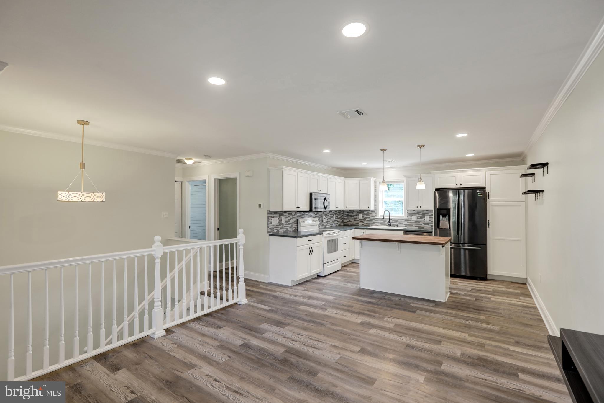 483 CROSSWINDS DRIVE