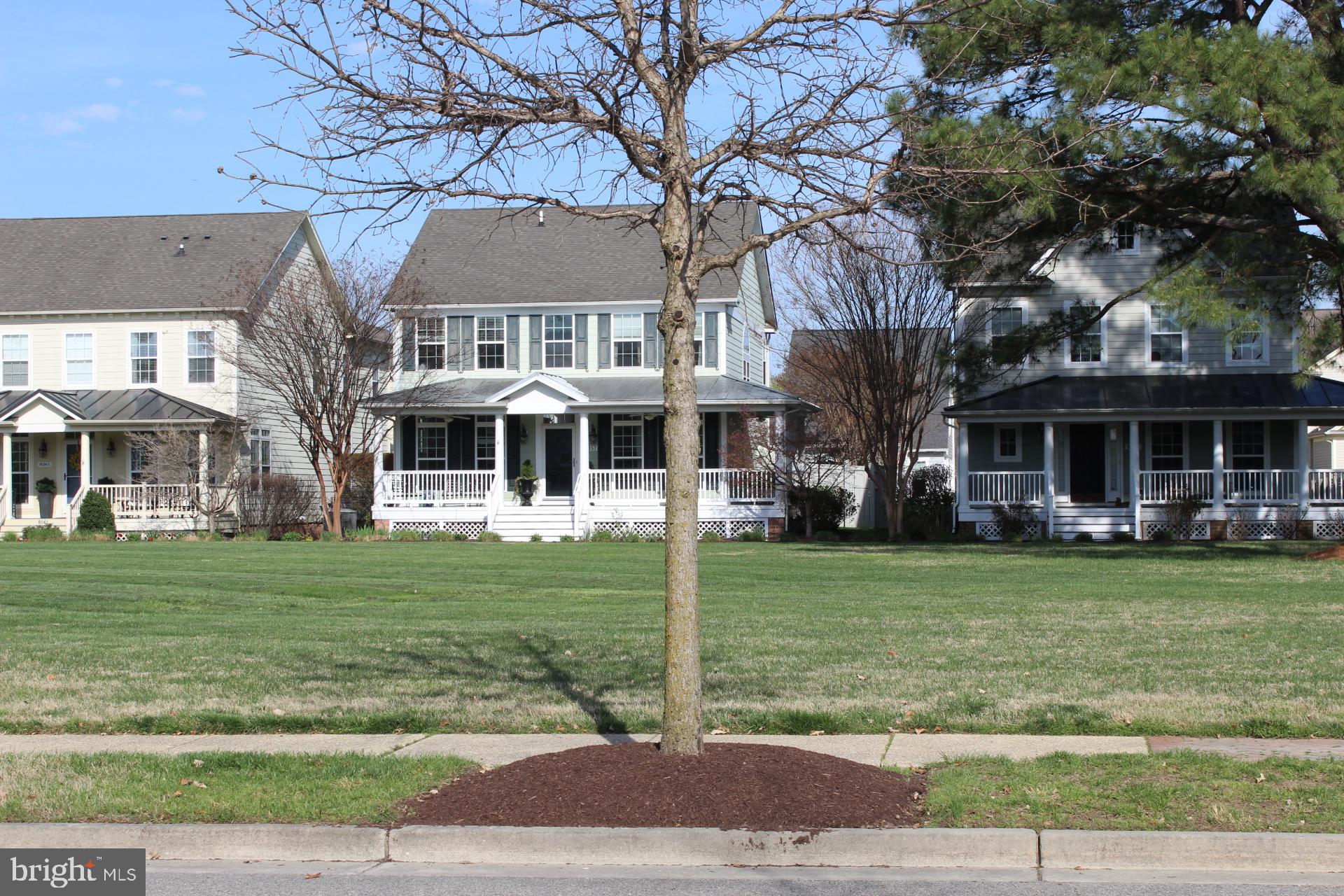 EASTON VILLAGE - Residential