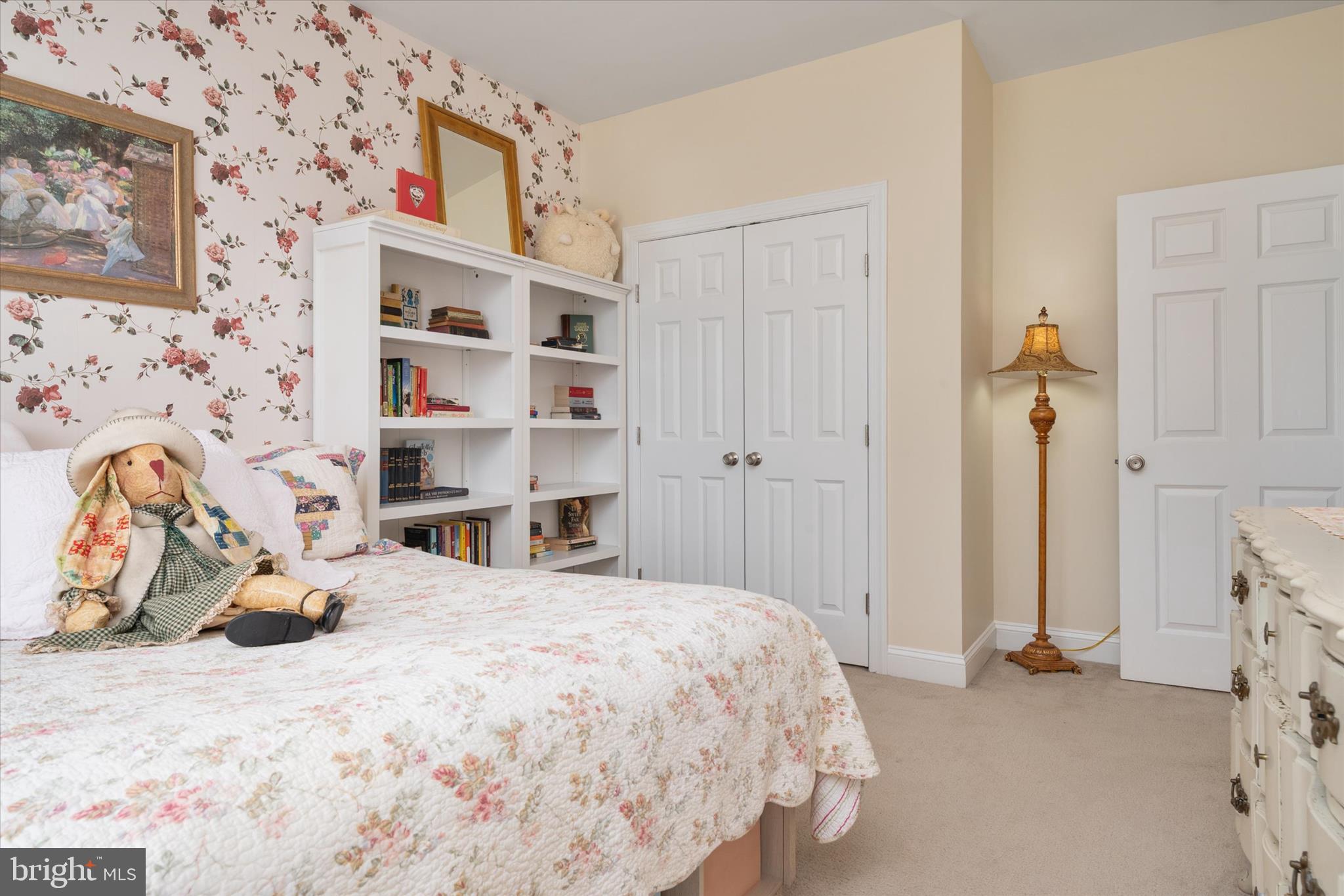 EASTON VILLAGE - Residential