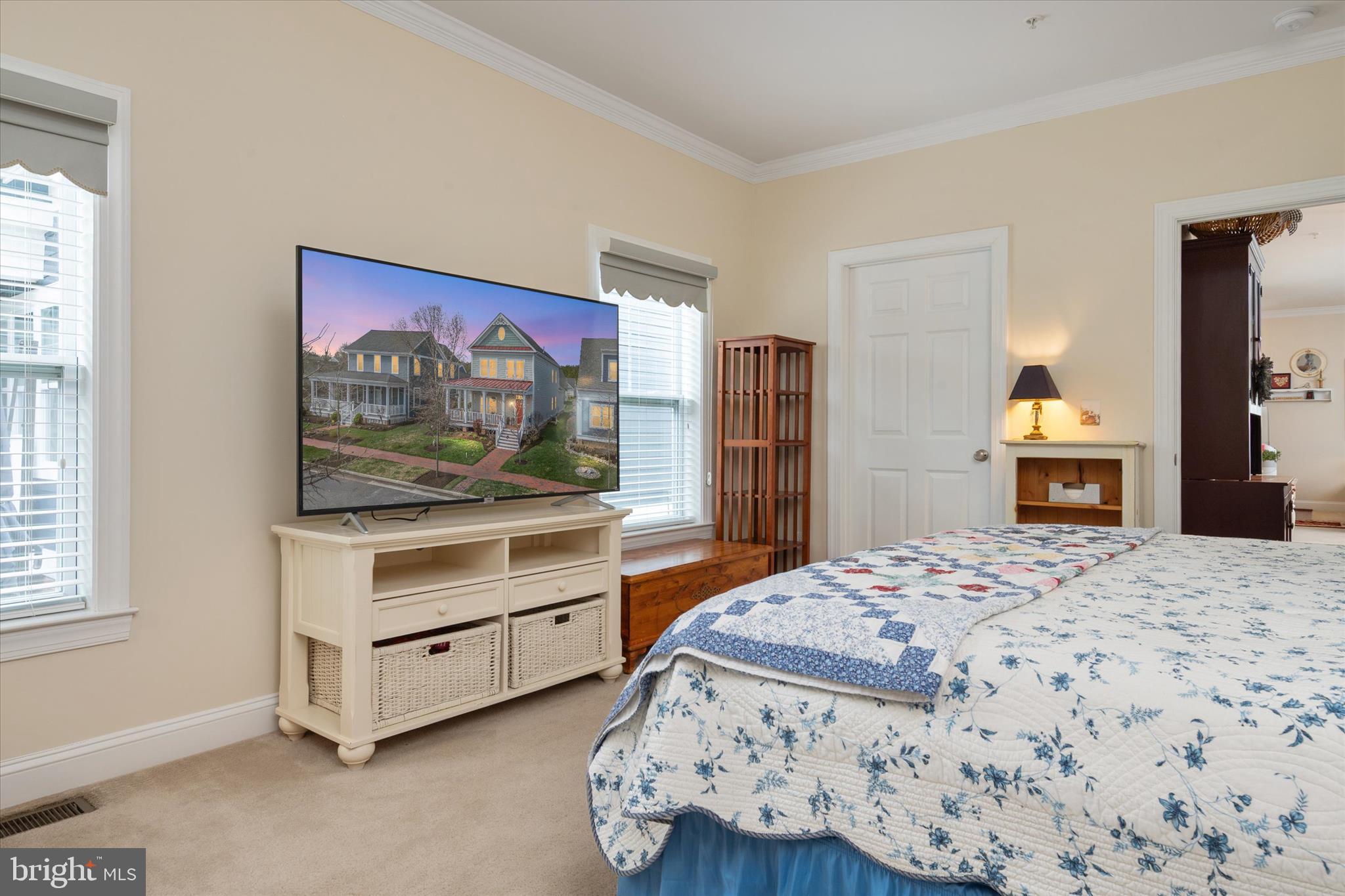 EASTON VILLAGE - Residential