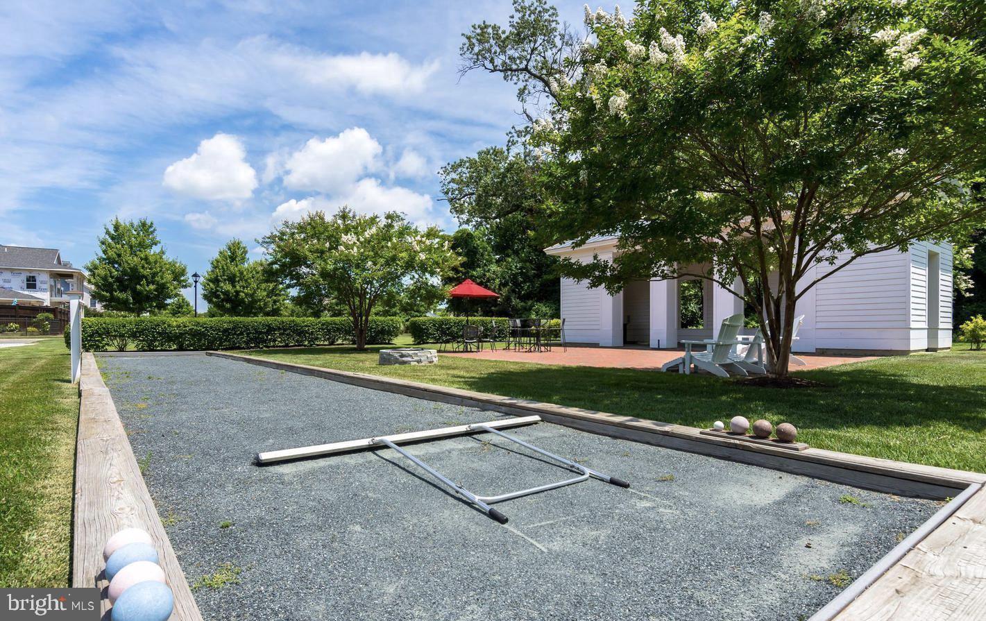 EASTON VILLAGE - Residential