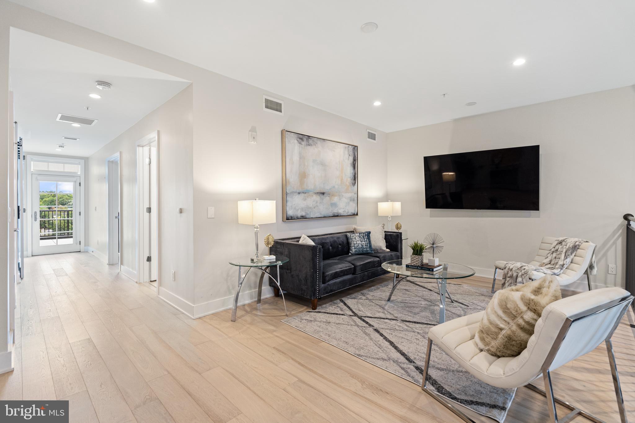 ARLINGTON - Residential