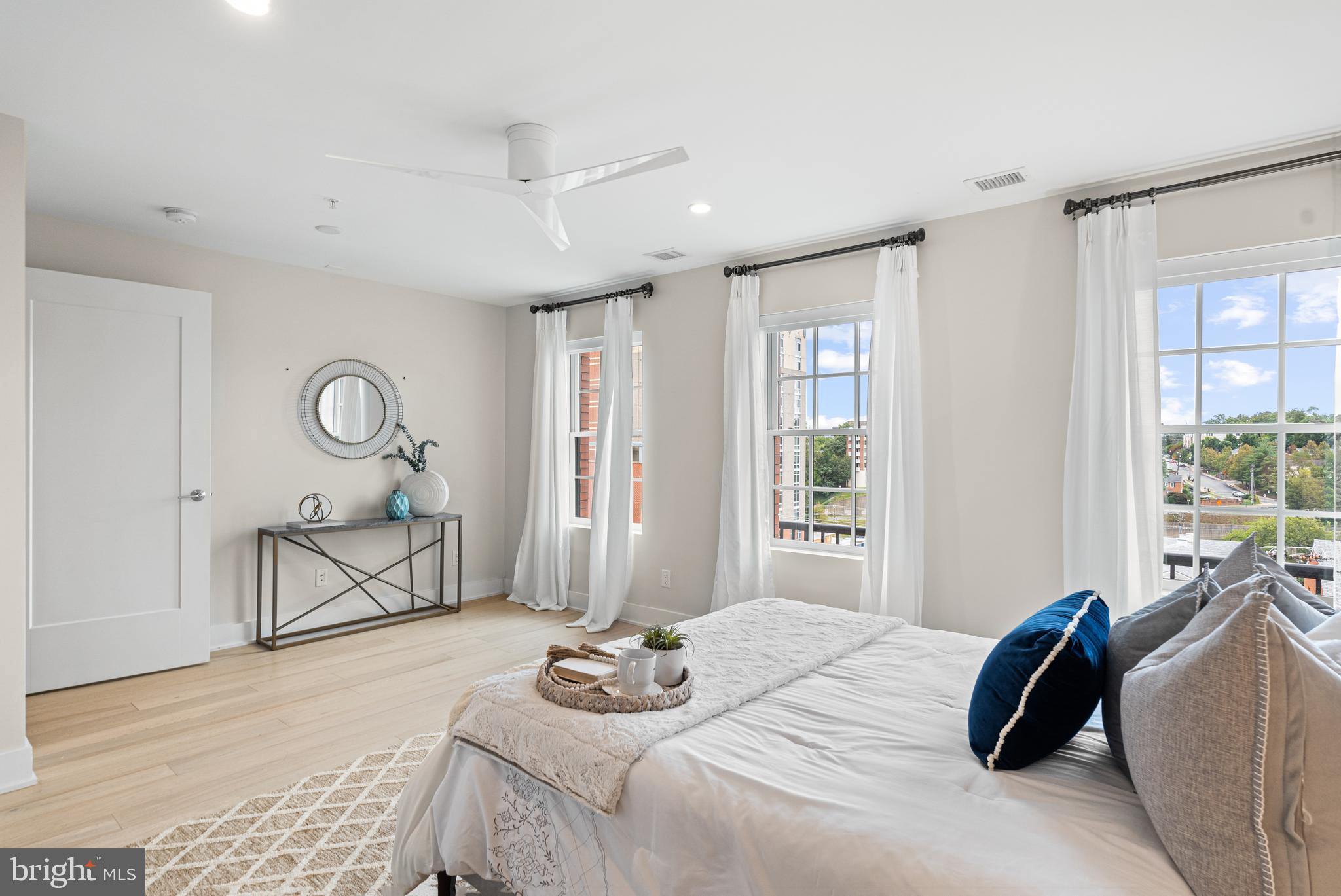 ARLINGTON - Residential