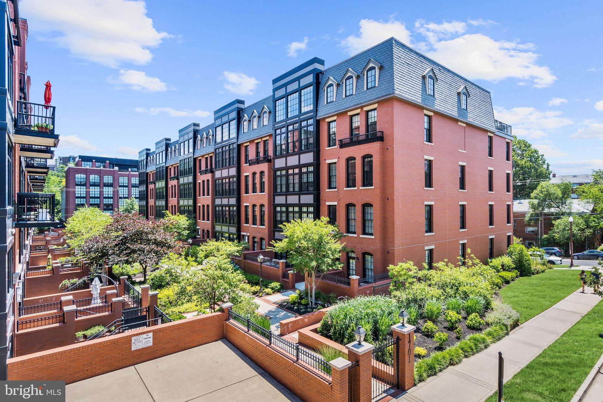 ARLINGTON - Residential