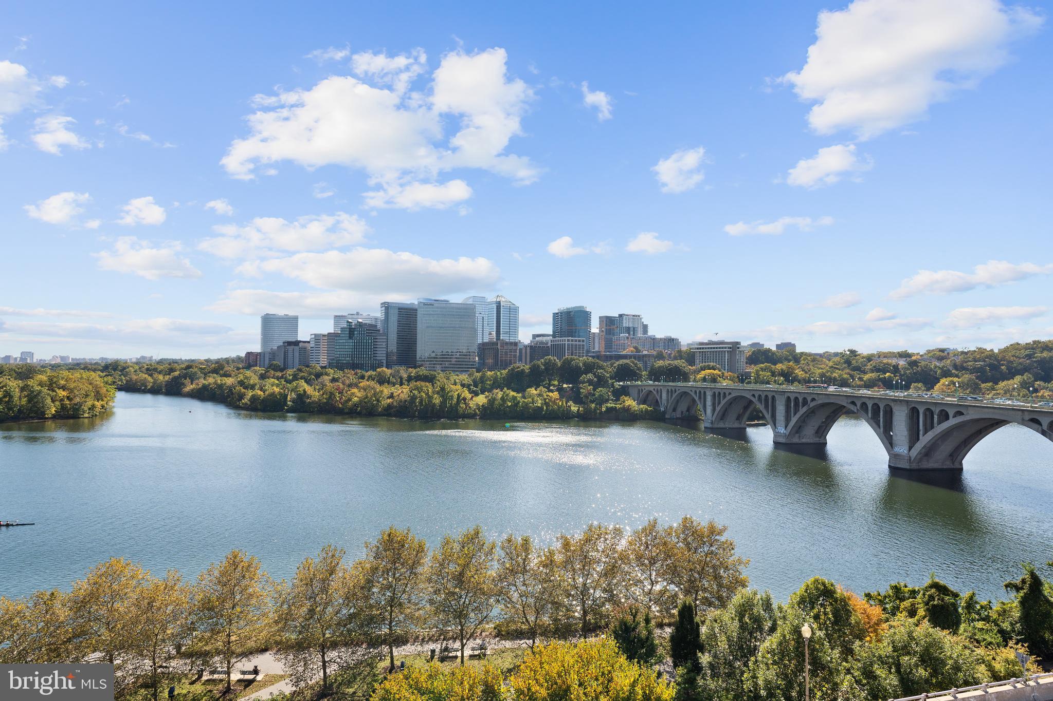 ARLINGTON - Residential