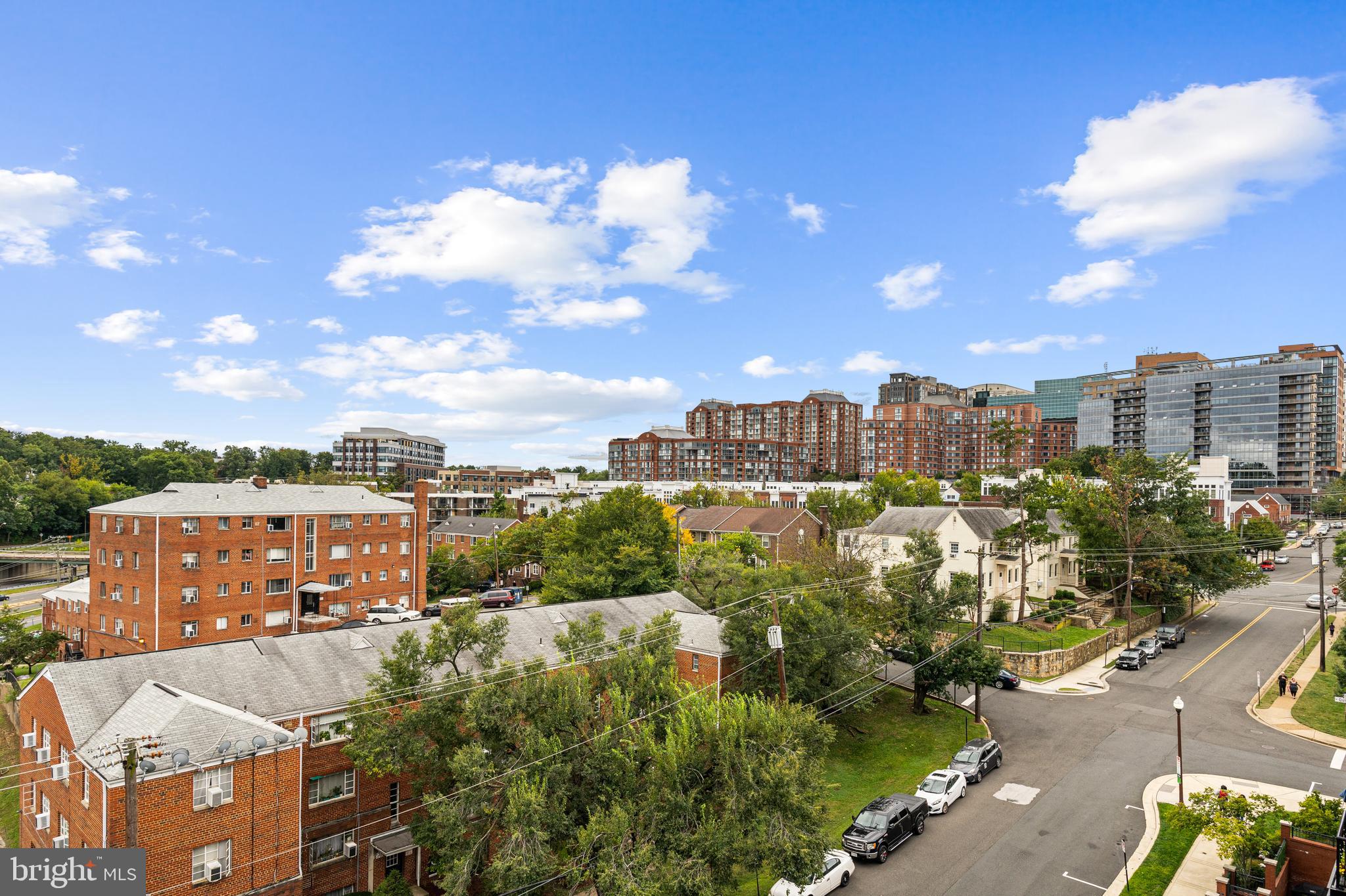 ARLINGTON - Residential