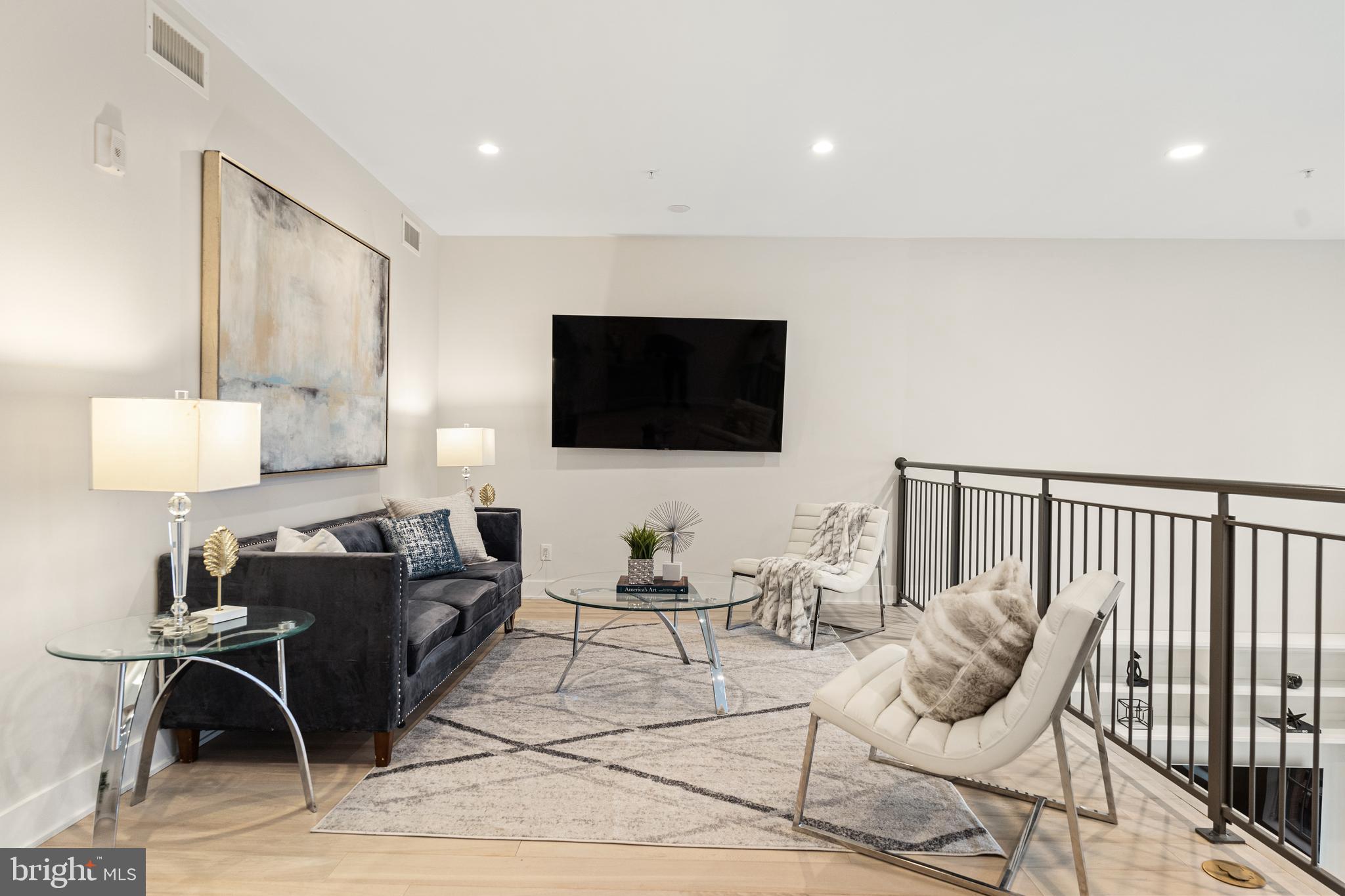 ARLINGTON - Residential