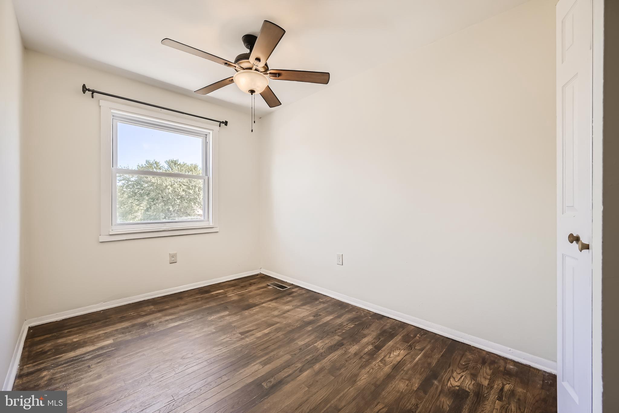 COUNTRY RIDGE - Residential