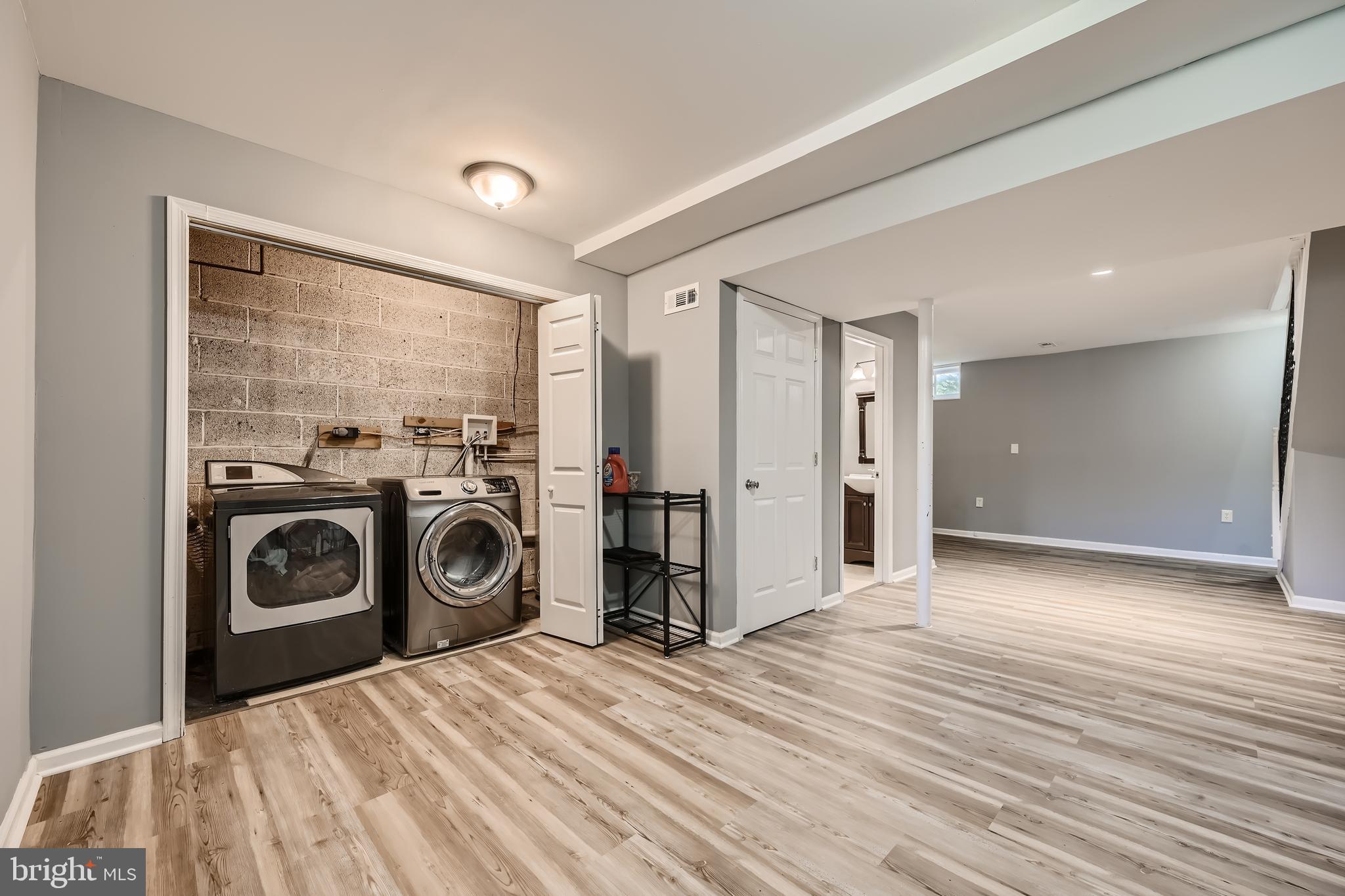 COUNTRY RIDGE - Residential