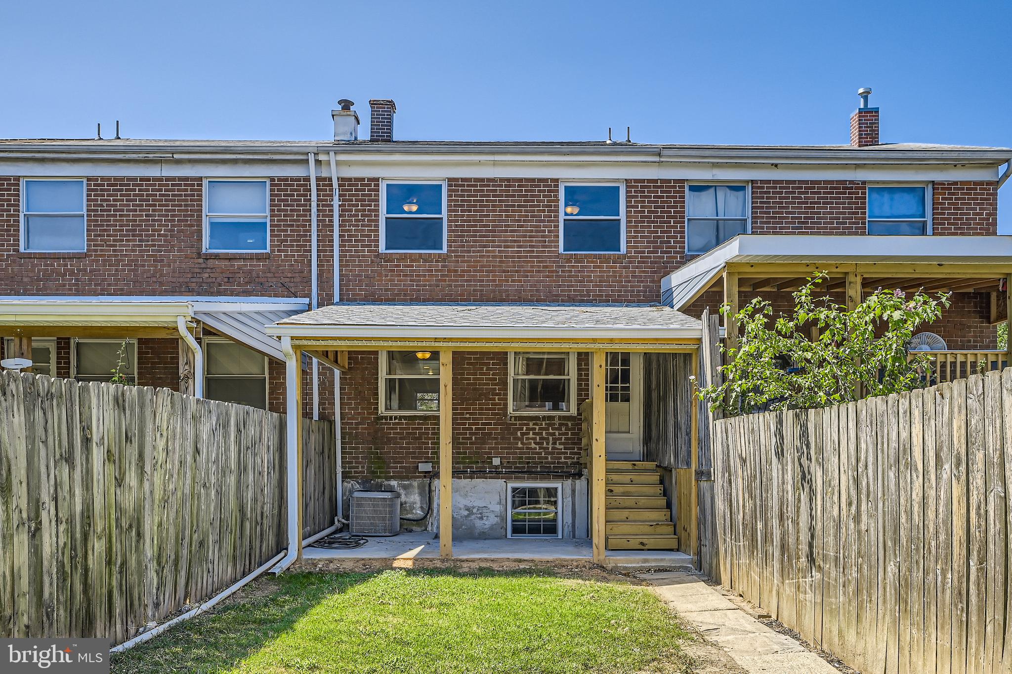 COUNTRY RIDGE - Residential