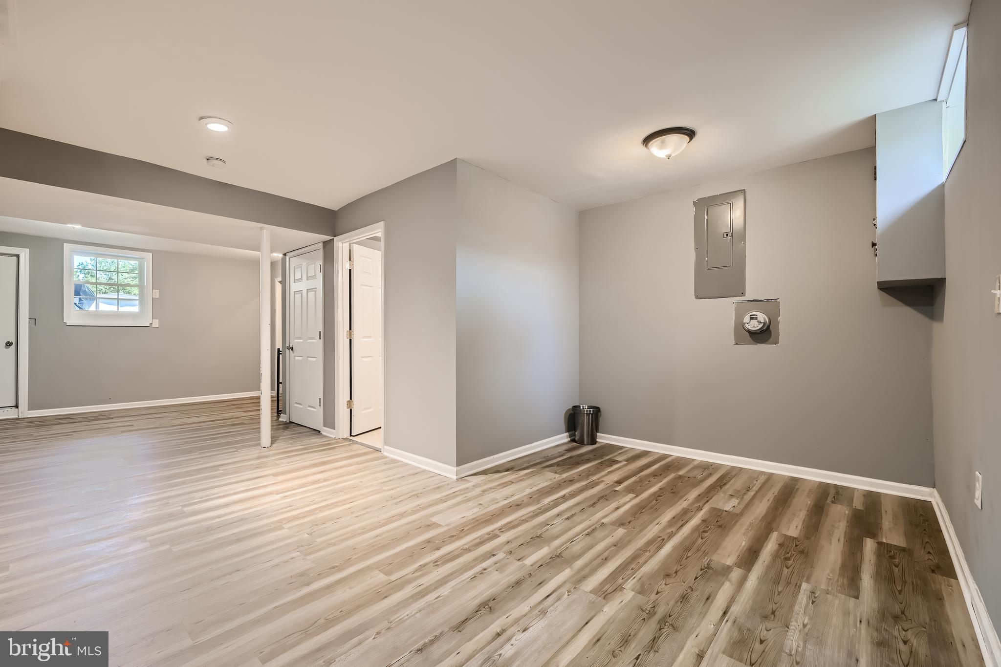 COUNTRY RIDGE - Residential