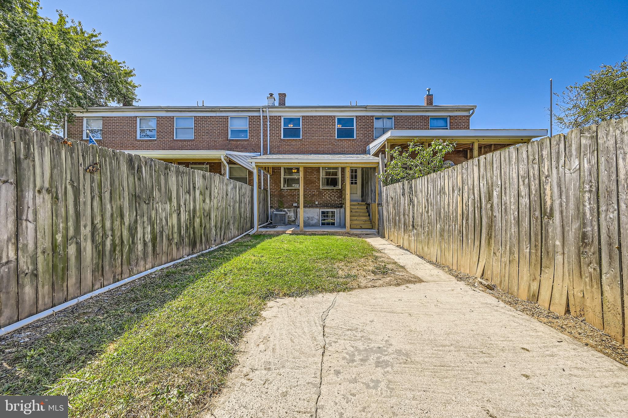 COUNTRY RIDGE - Residential