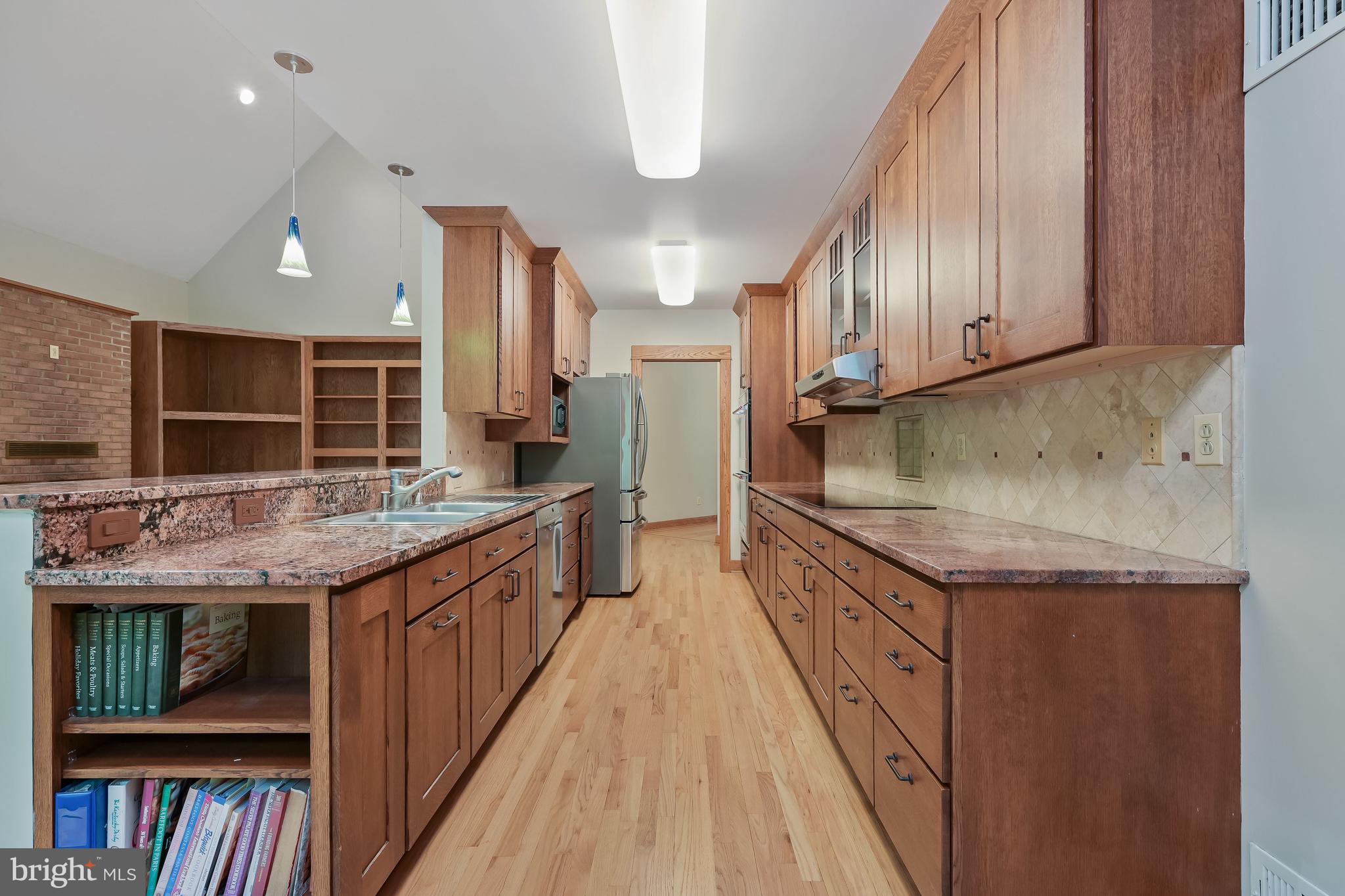 QUAINT ACRES - Residential