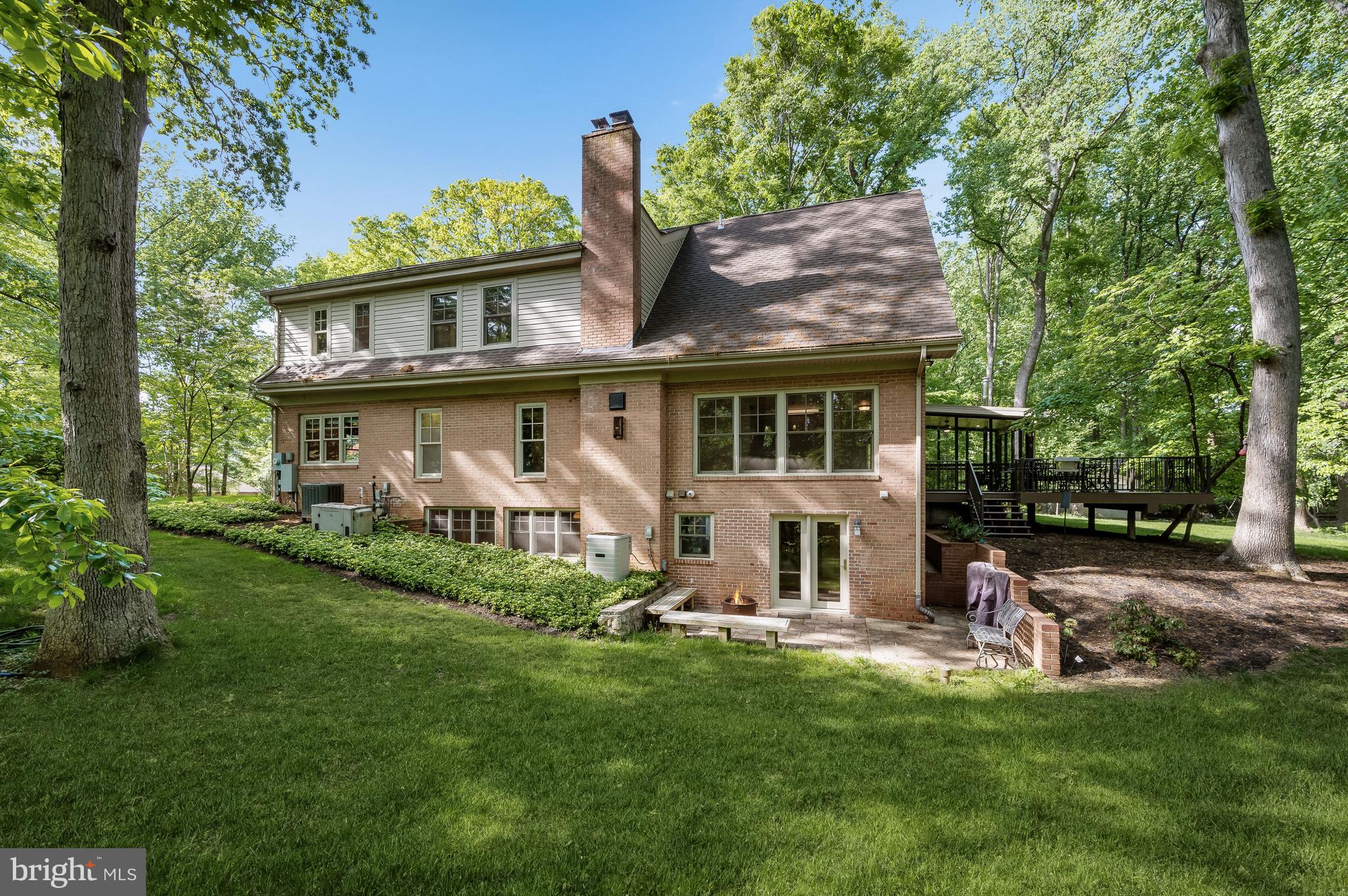 QUAINT ACRES - Residential