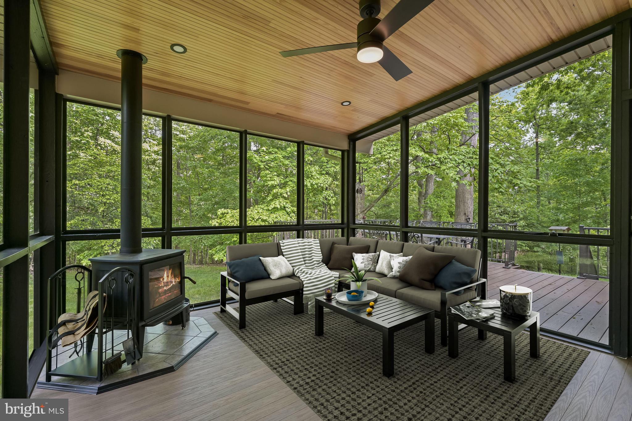 QUAINT ACRES - Residential