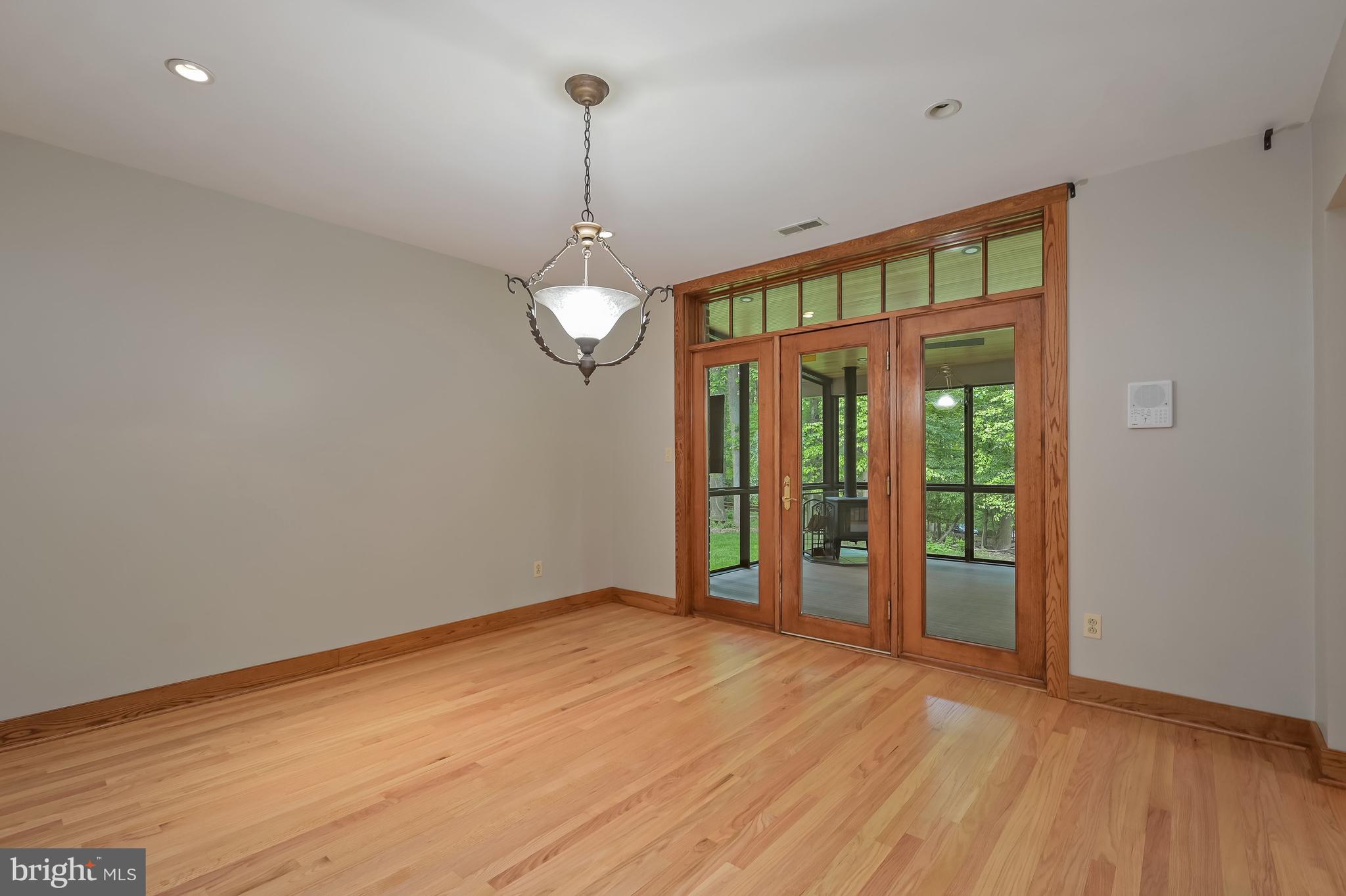 QUAINT ACRES - Residential