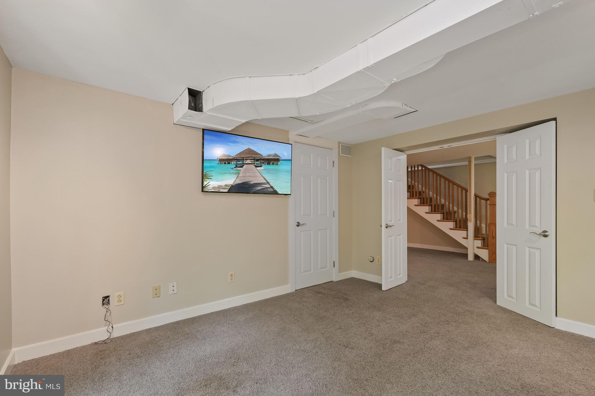 QUAINT ACRES - Residential