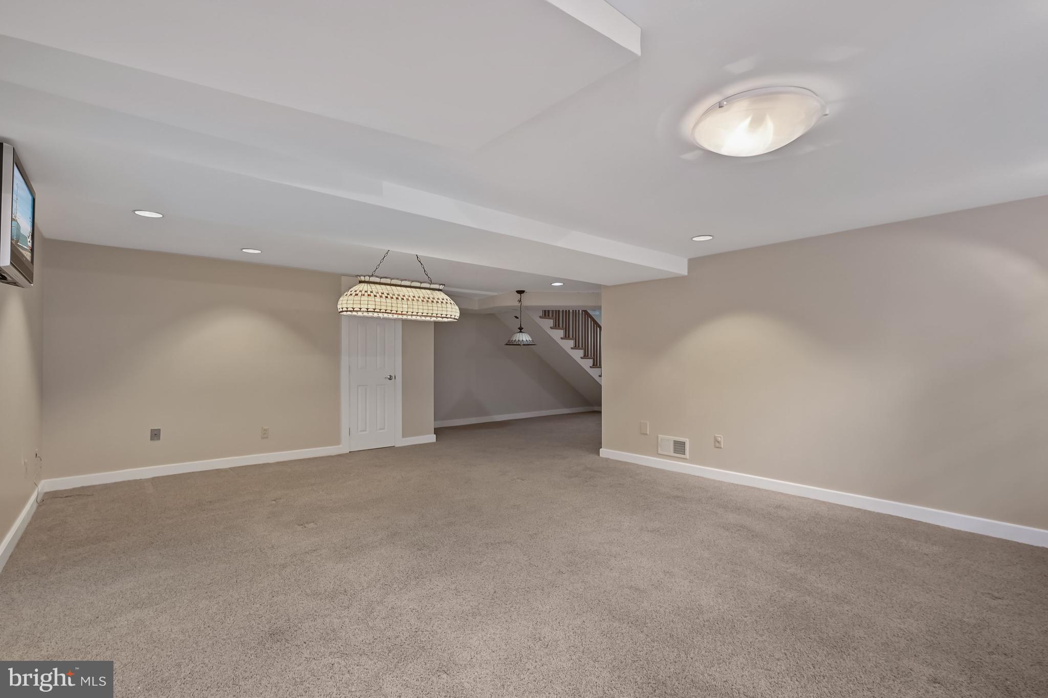 QUAINT ACRES - Residential