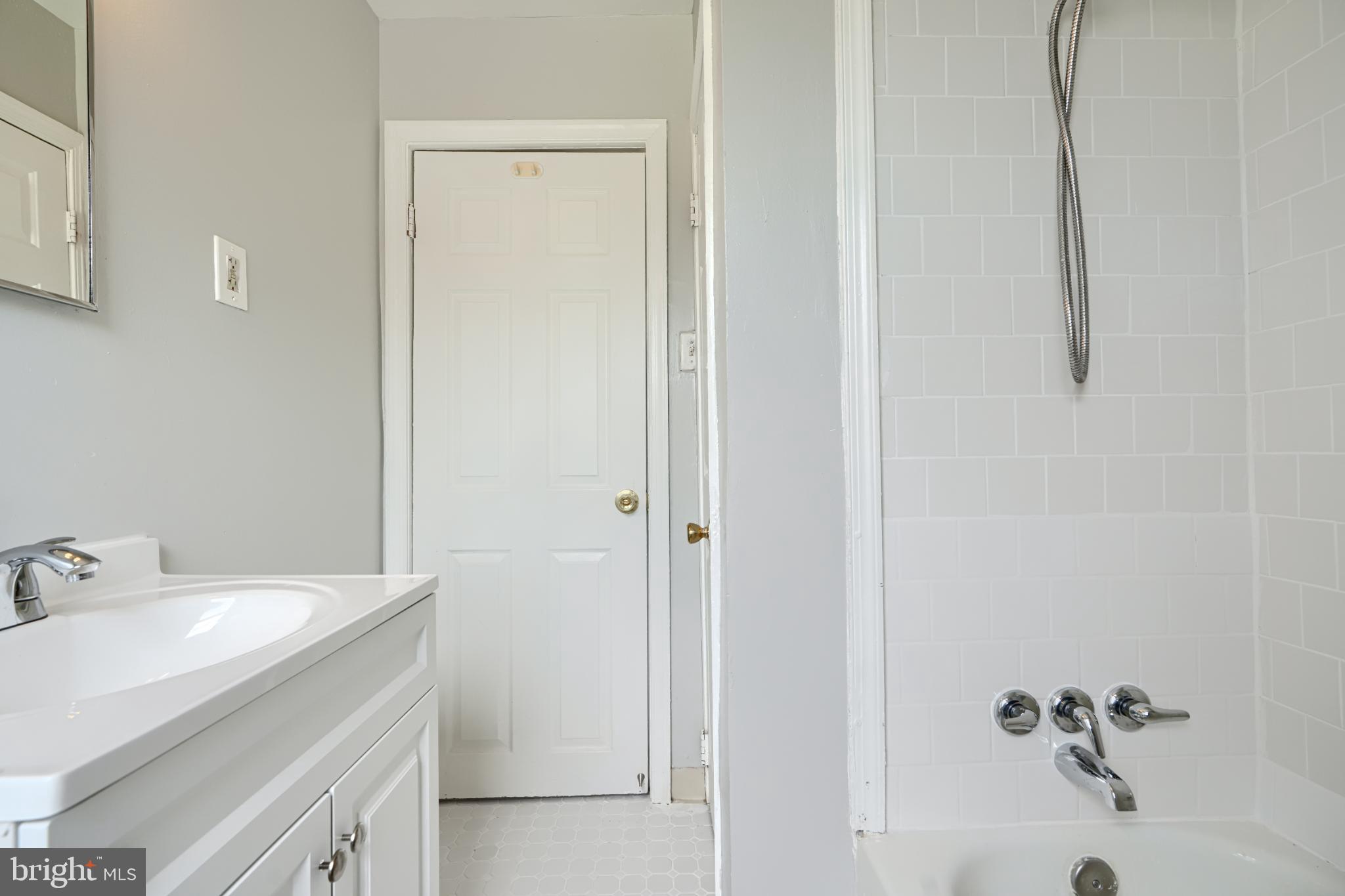 STEMMERS HEIGHTS - Residential Lease