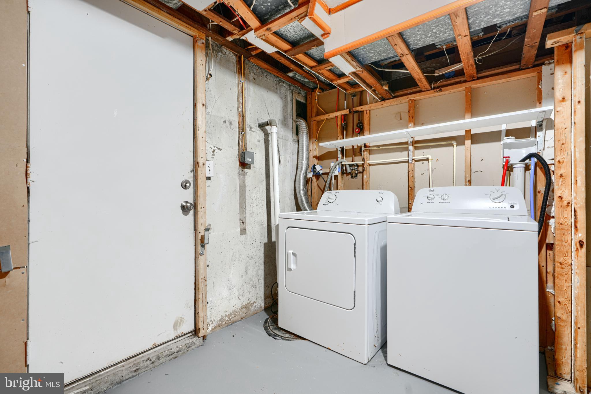 STEMMERS HEIGHTS - Residential Lease