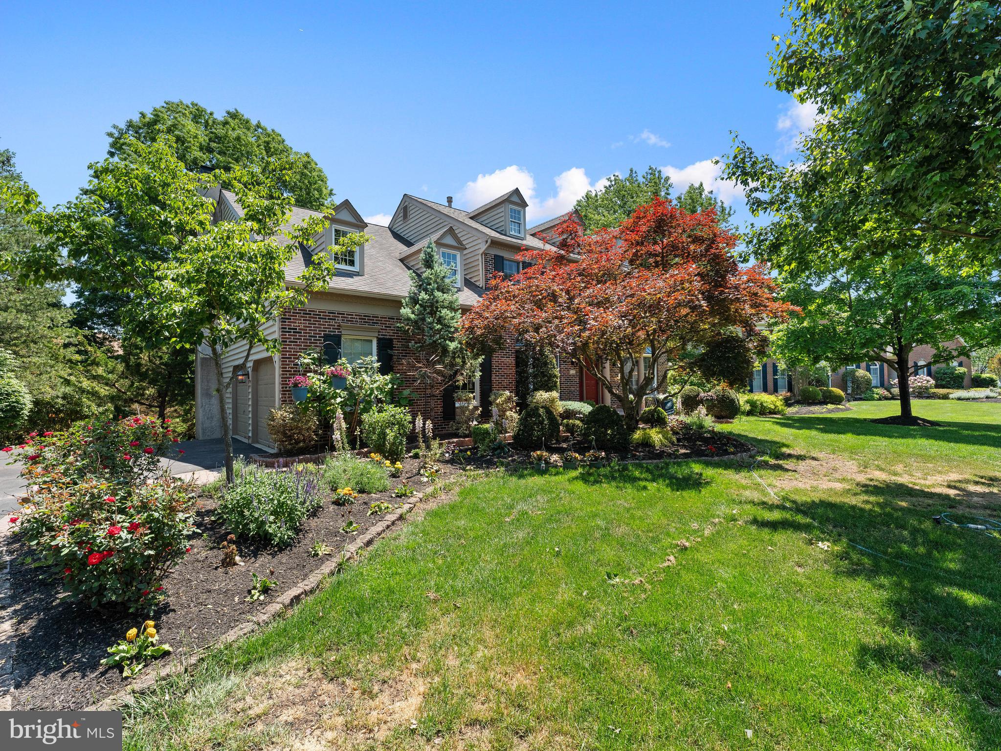 1424 RIDGEWOOD LANE