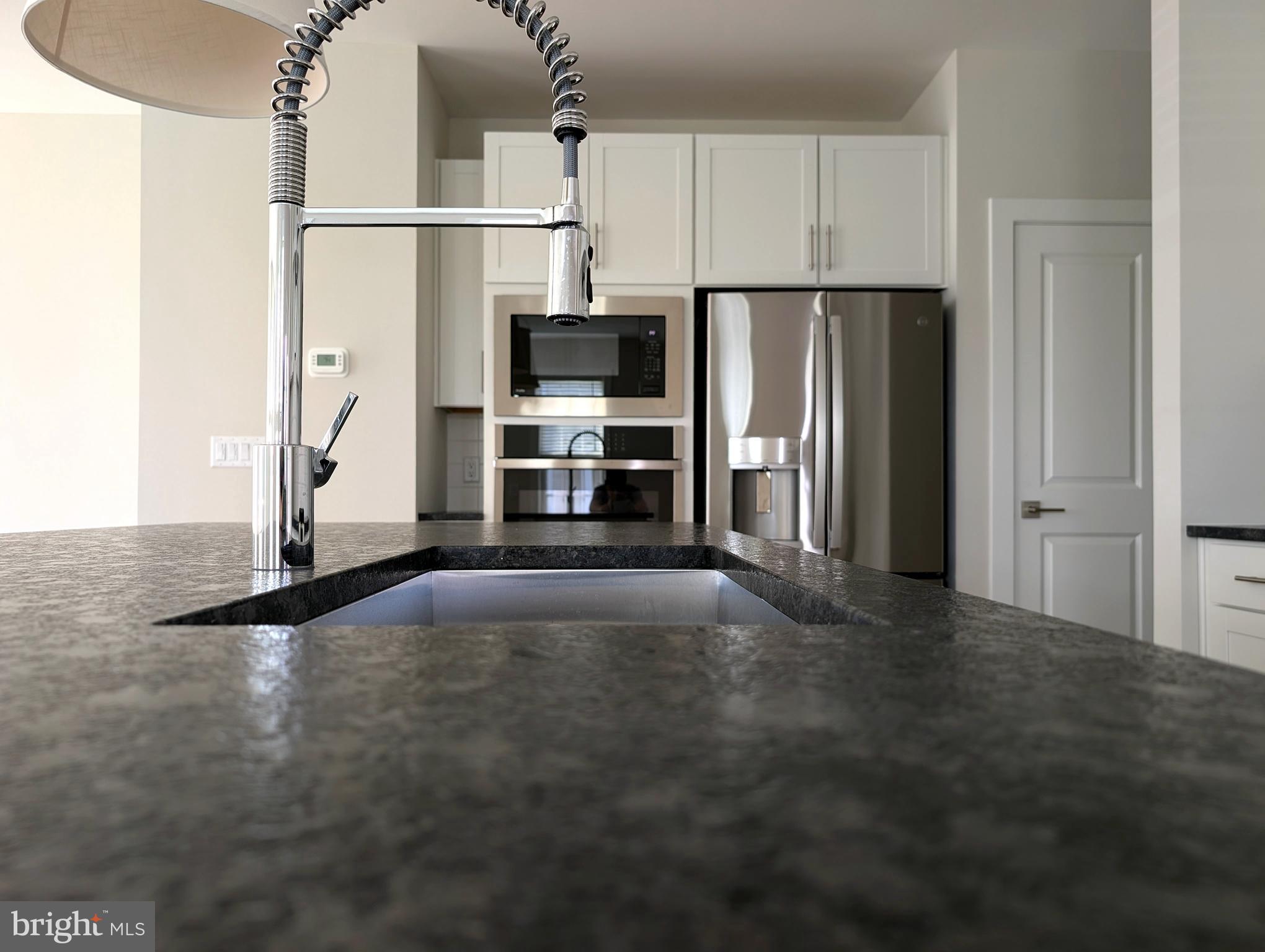 2906 JUSTIN DRIVE
