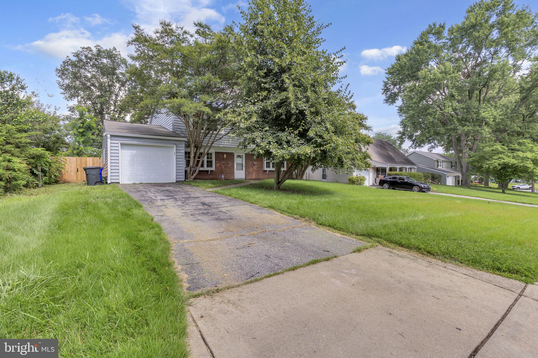 2807 FOLSOM LANE