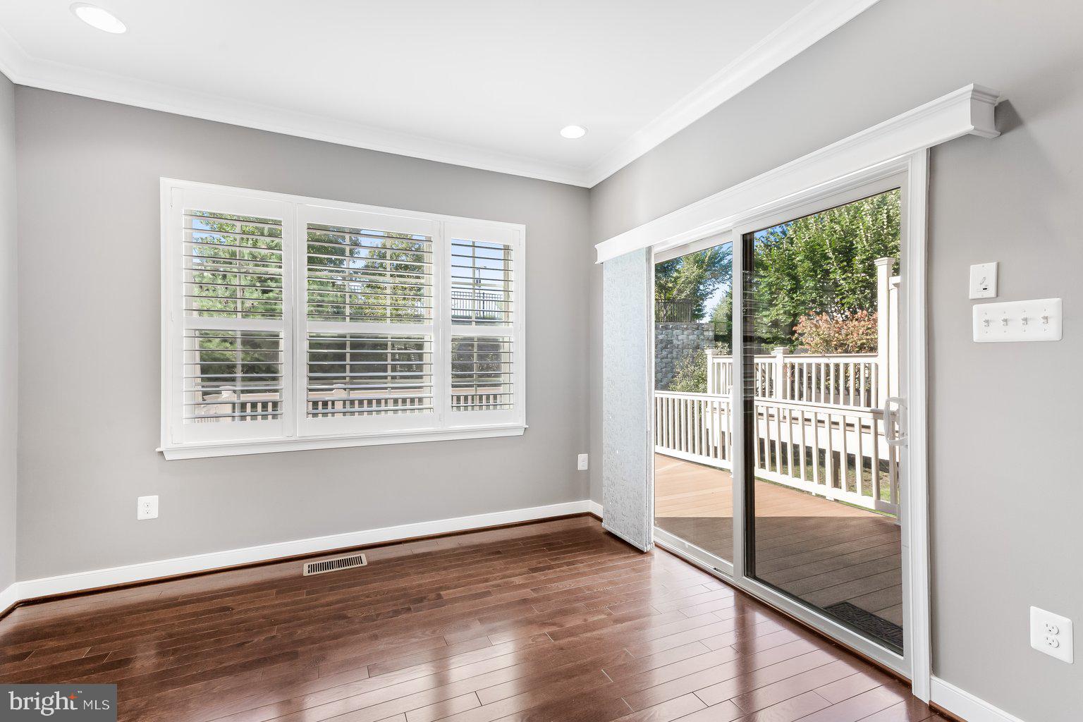 HUNT VALLEY OVERLOOK - Residential