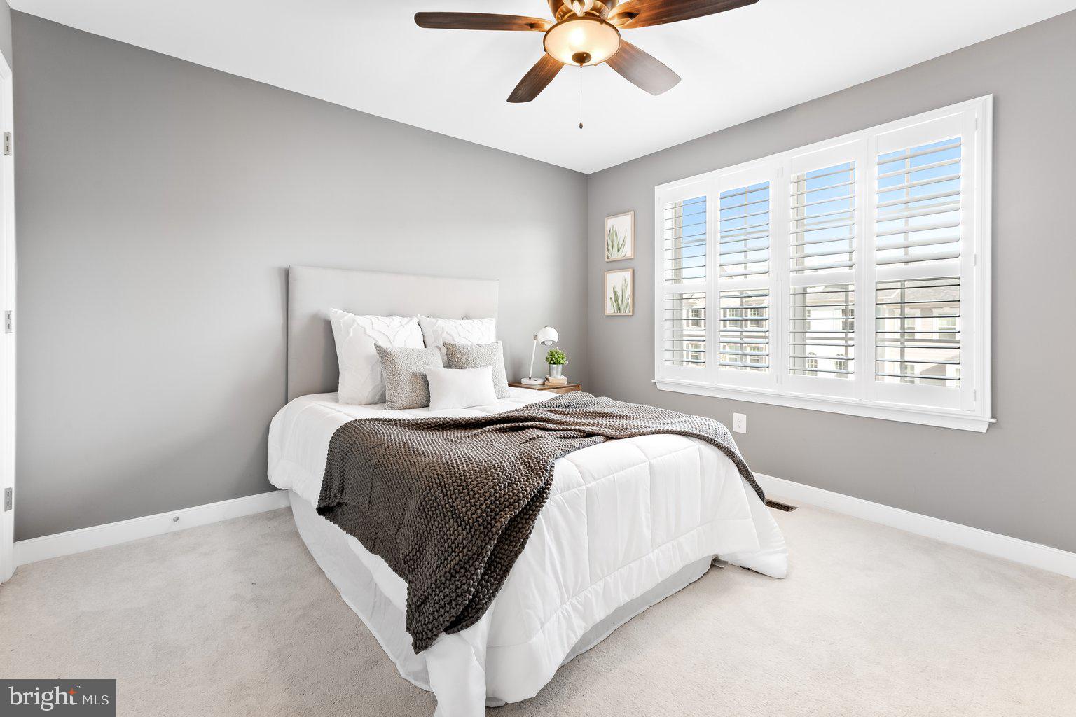 HUNT VALLEY OVERLOOK - Residential