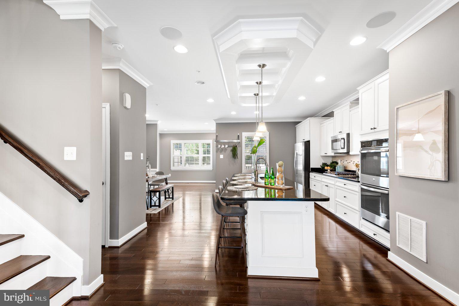 HUNT VALLEY OVERLOOK - Residential