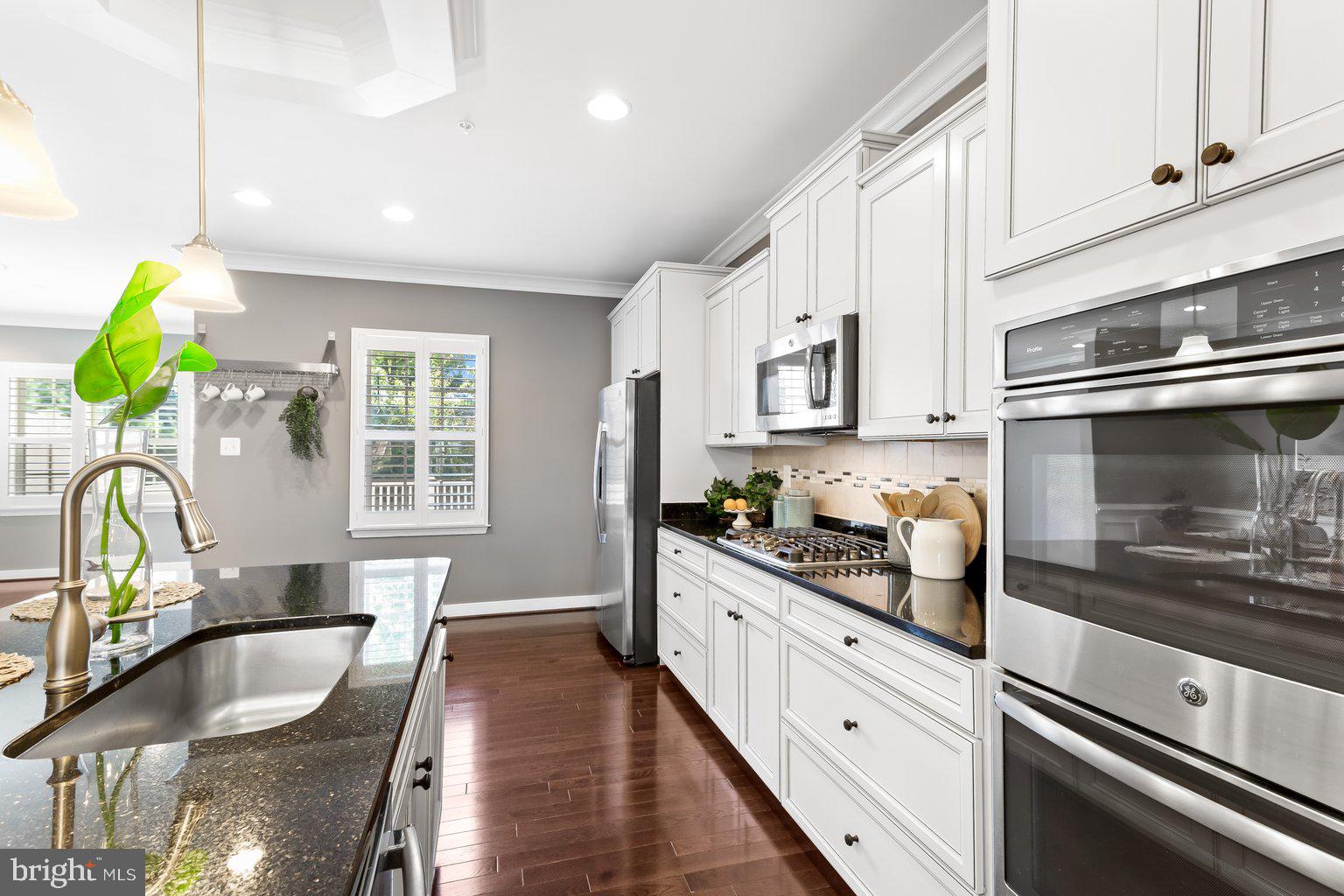 HUNT VALLEY OVERLOOK - Residential