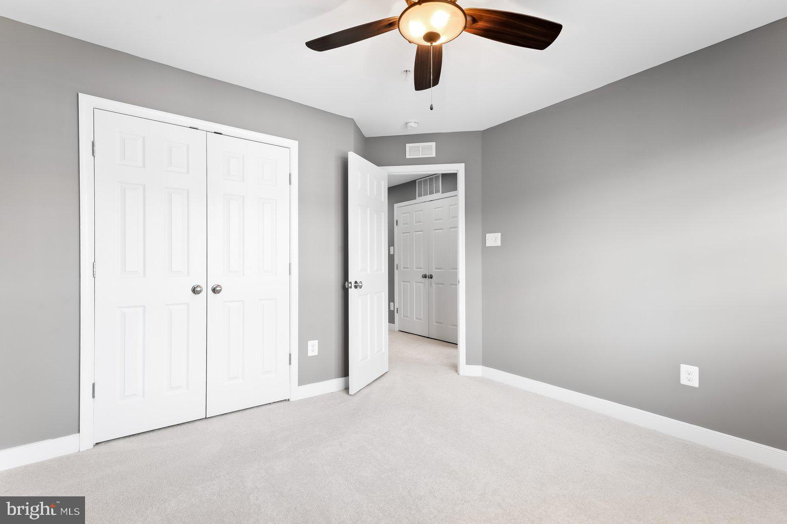 HUNT VALLEY OVERLOOK - Residential