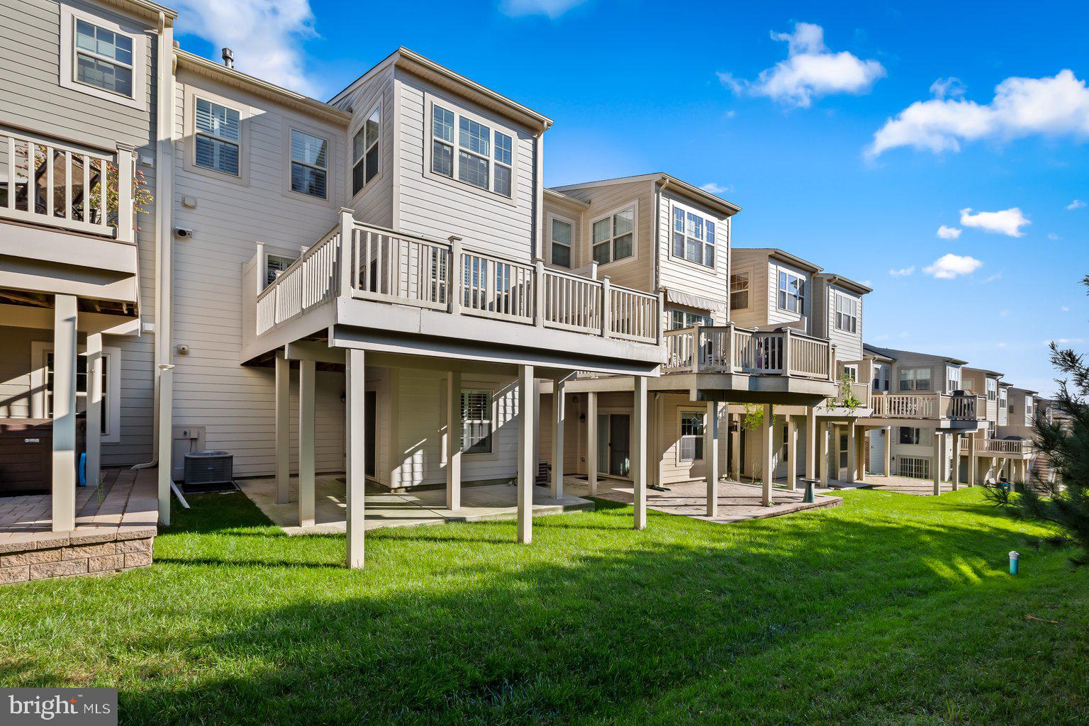 HUNT VALLEY OVERLOOK - Residential